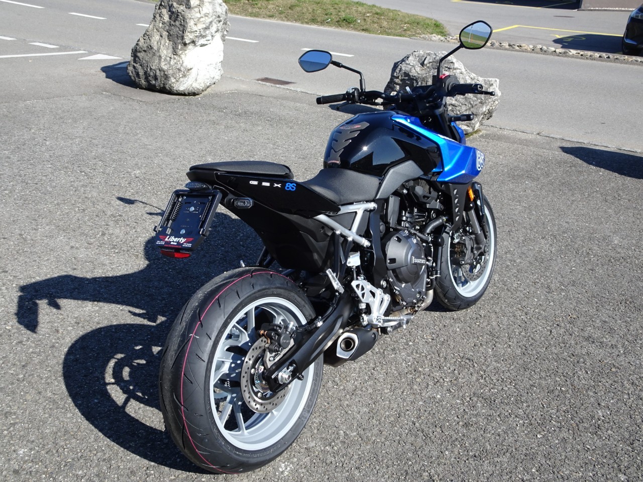 SUZUKI GSX 8 S (35kW)-image-4