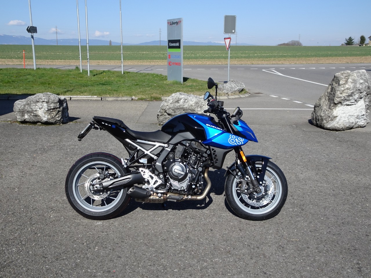 SUZUKI GSX 8 S (35kW)-image-0