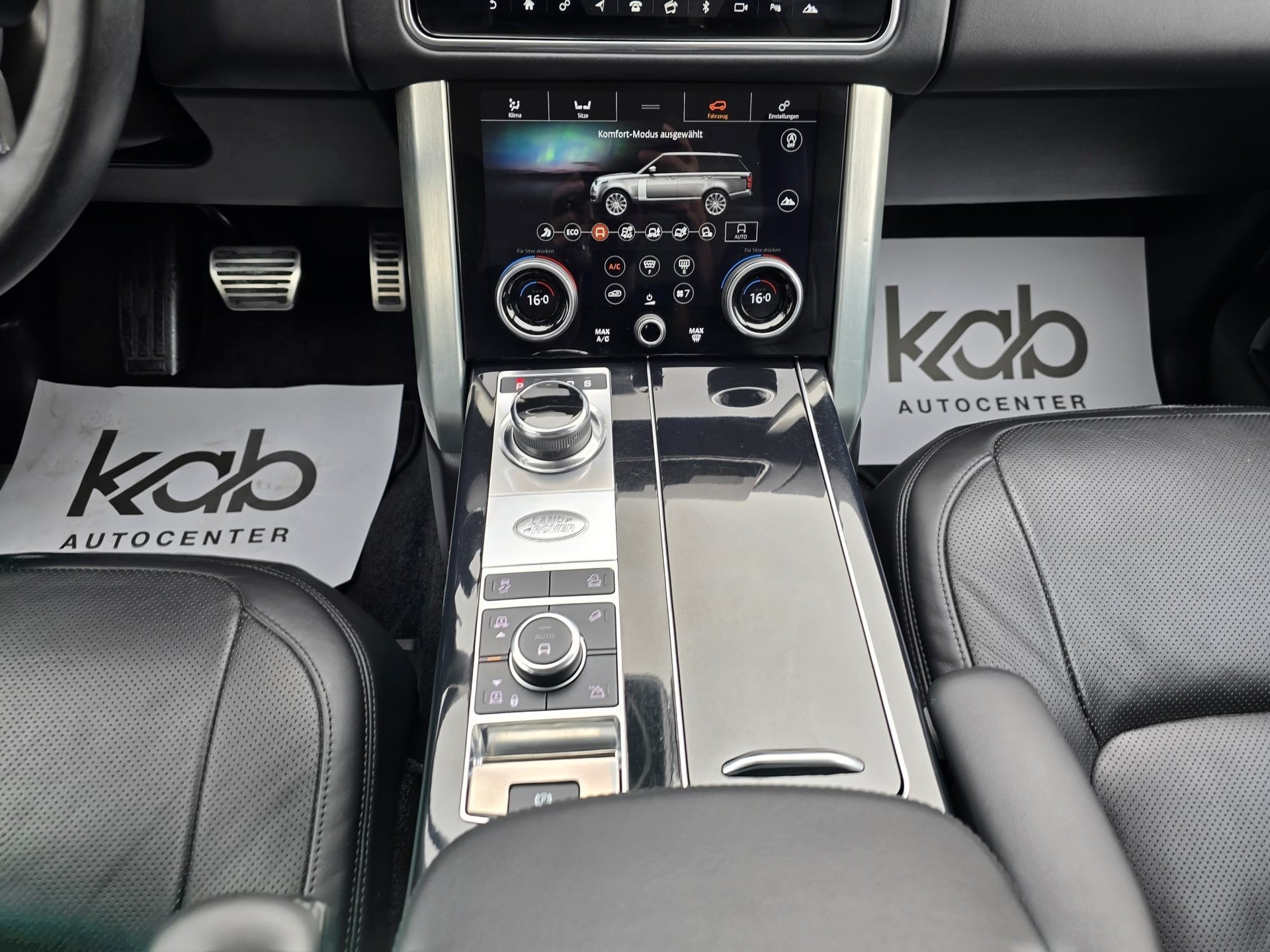 LAND ROVER Range Rover 4.4 SDV8 Vogue Automatic-image-18