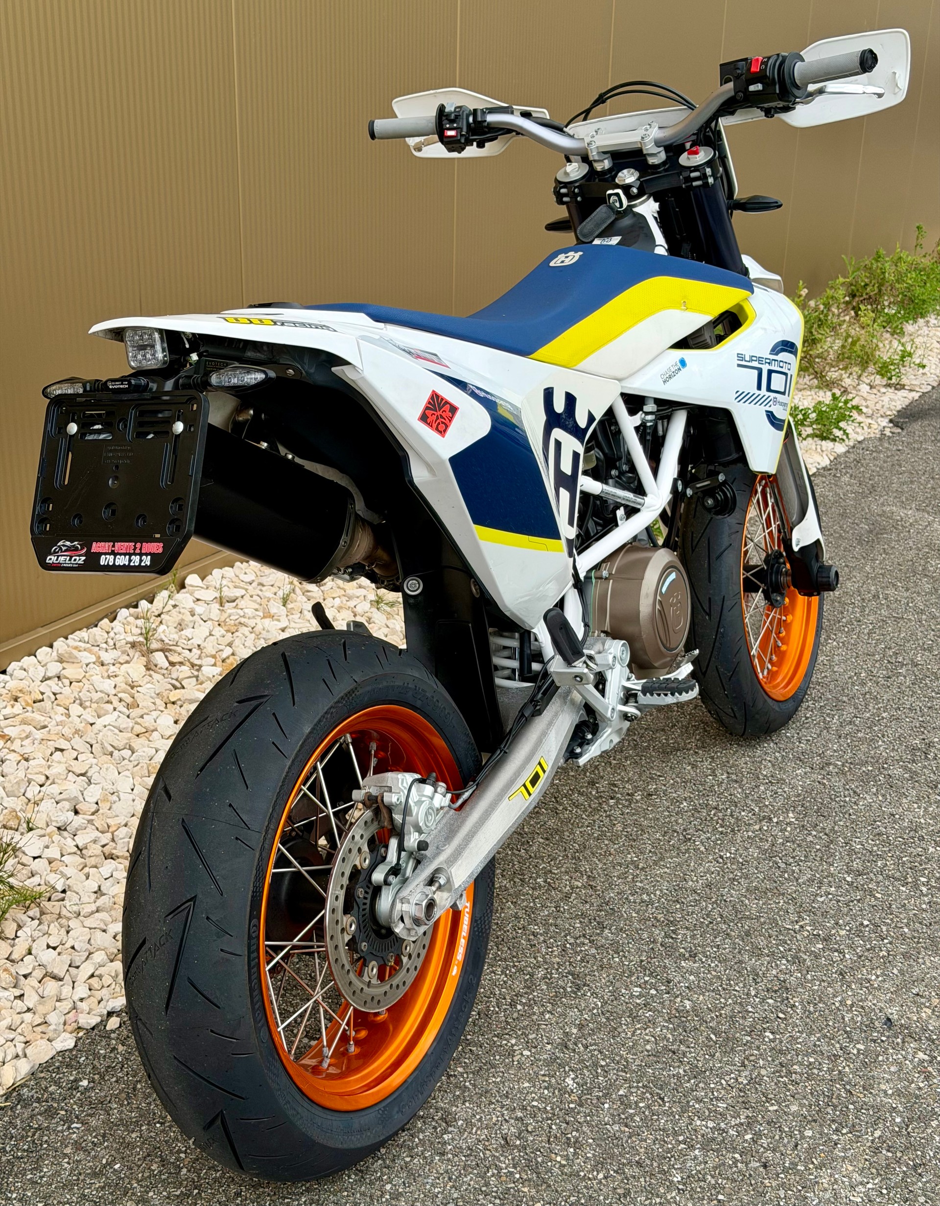 HUSQVARNA 701 Supermoto-image-5