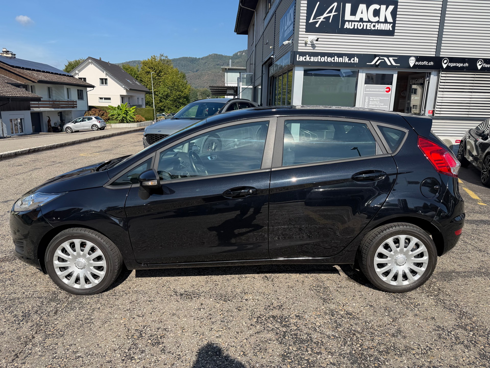 FORD Fiesta 1.0 SCTi Trend PowerShift-image-10