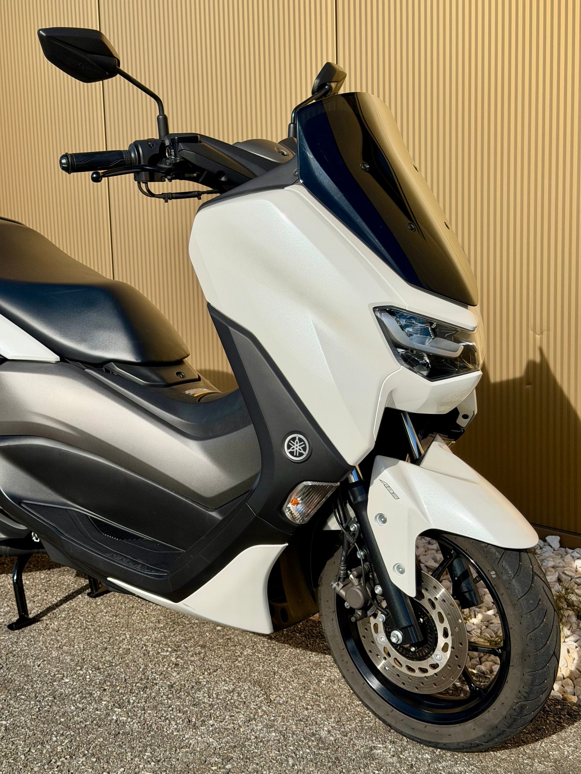 YAMAHA N-Max GPD 125-image-1