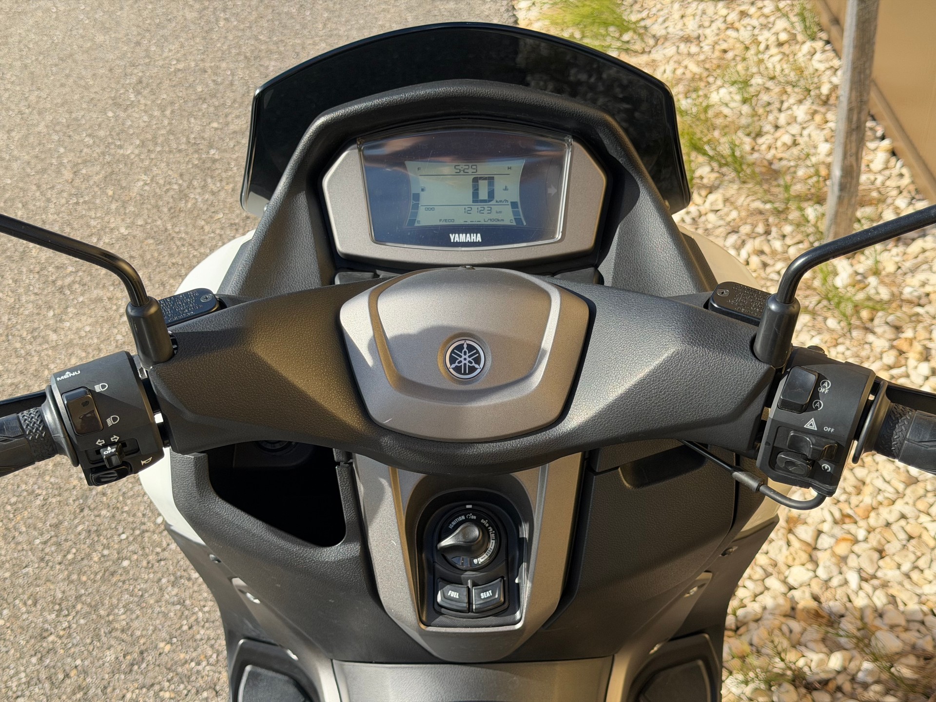 YAMAHA N-Max GPD 125-image-15
