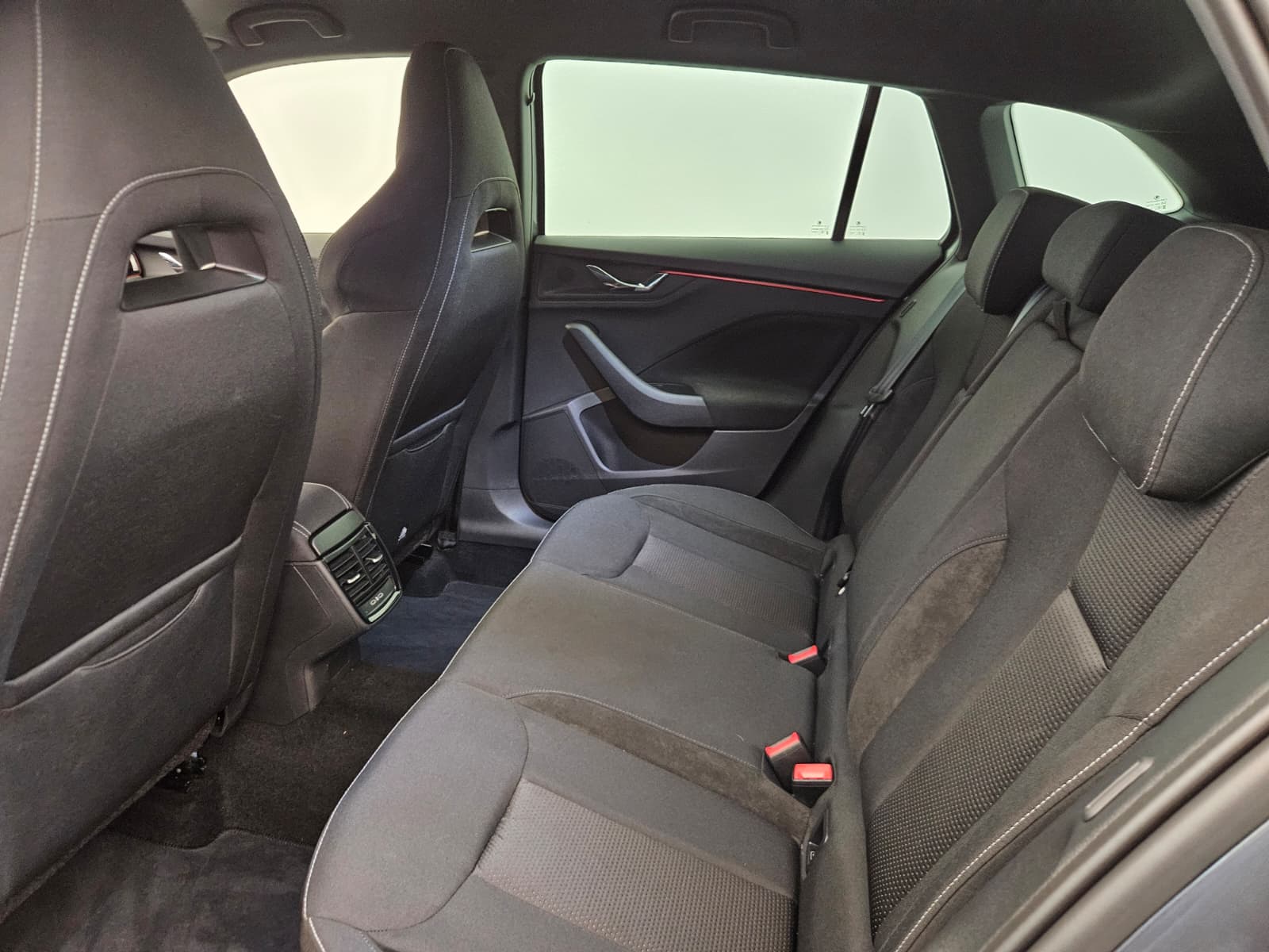 SKODA Scala 1.0 TSI Dynamic DSG-image-12