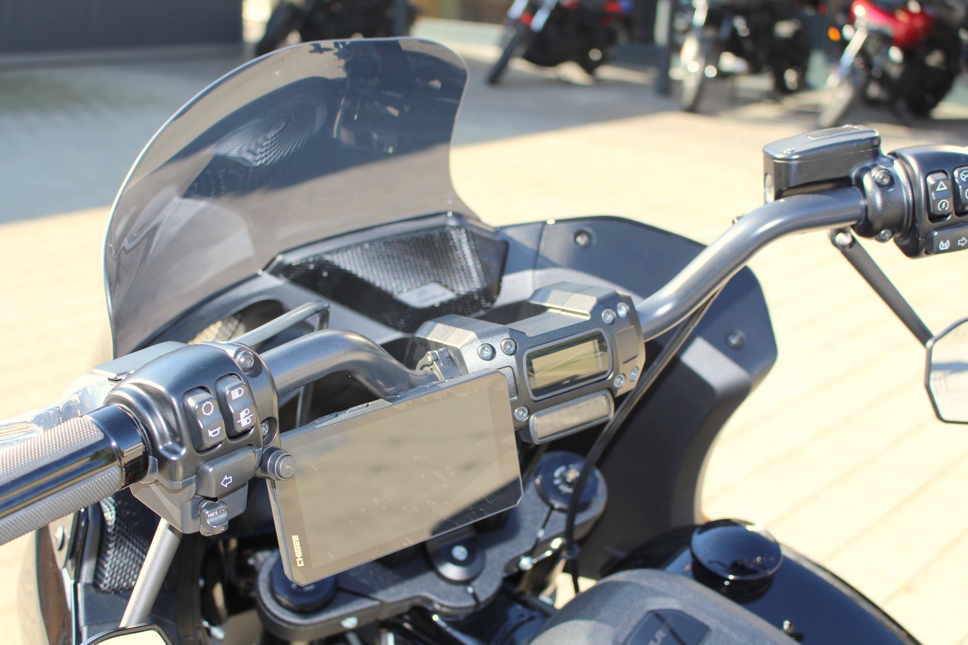 HARLEY-DAVIDSON FXLRST Low Rider ST Fast Johnnie 117-image-6