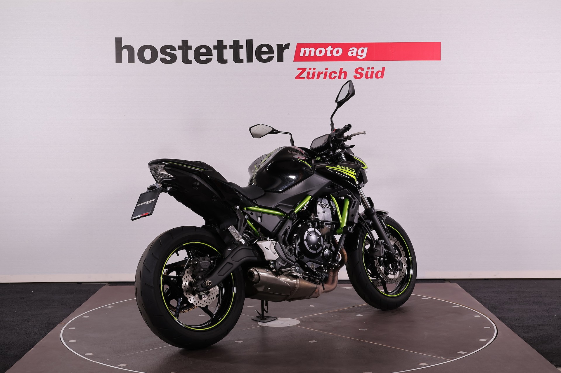 KAWASAKI Z650-showroom-element-2