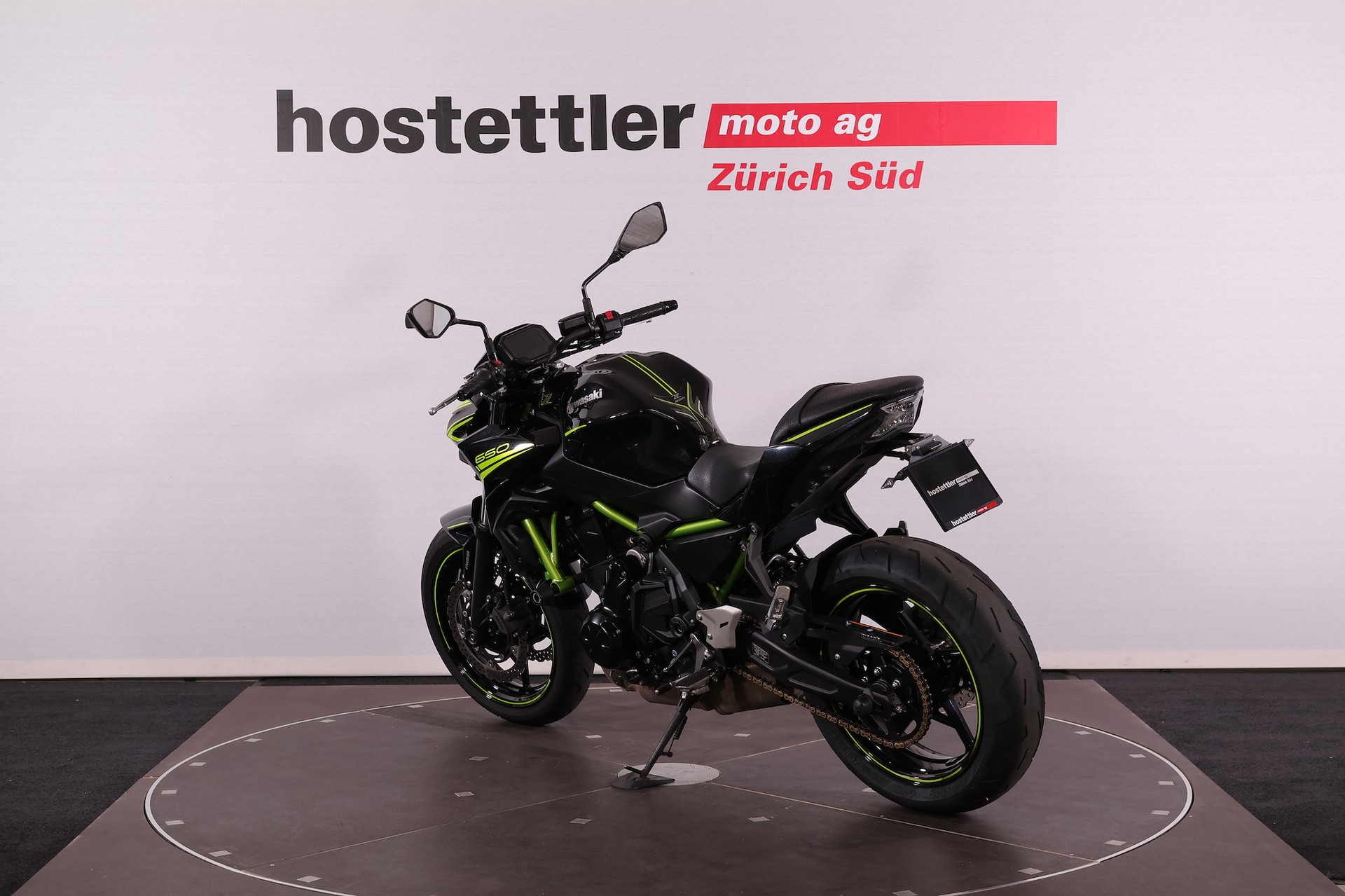 KAWASAKI Z650-showroom-element-3