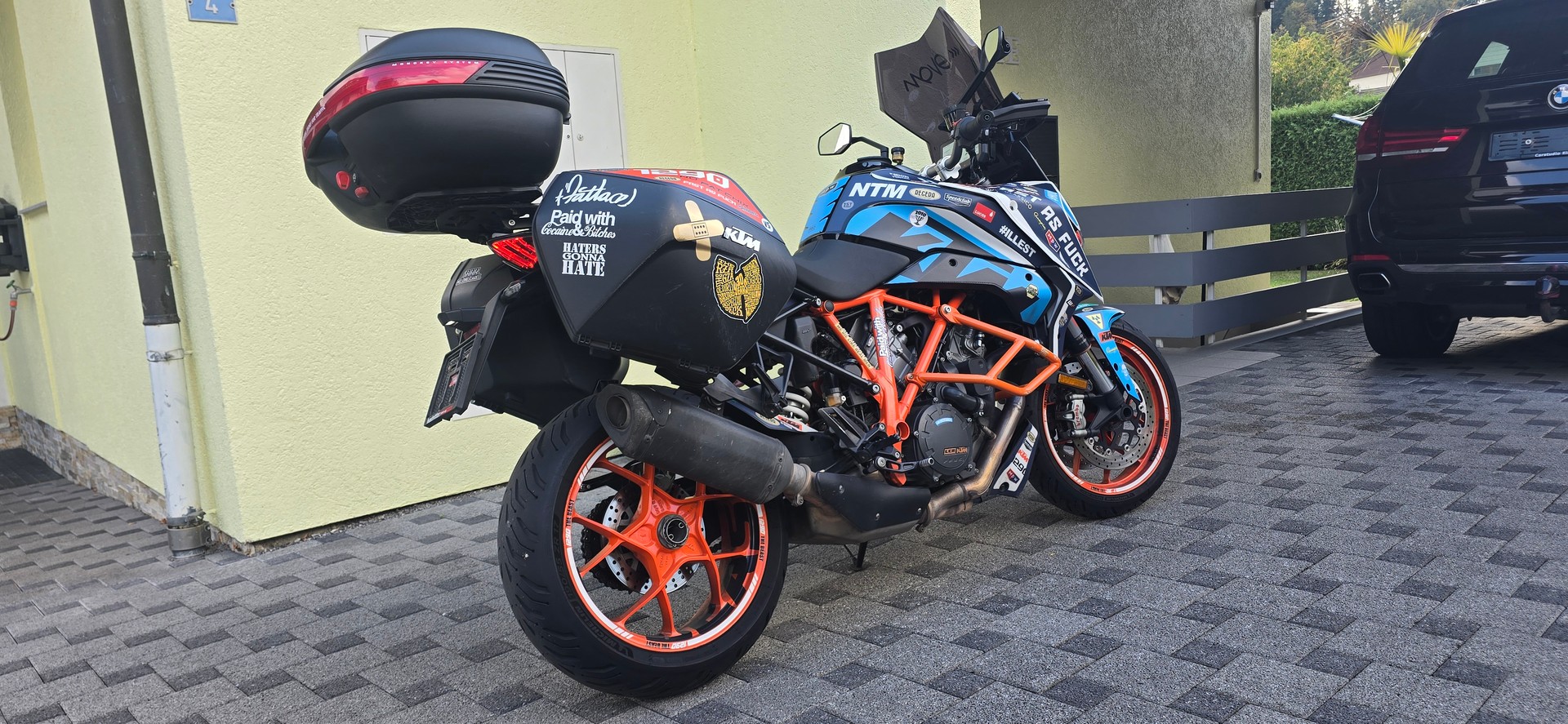 KTM 1290 Super Duke GT-image-10