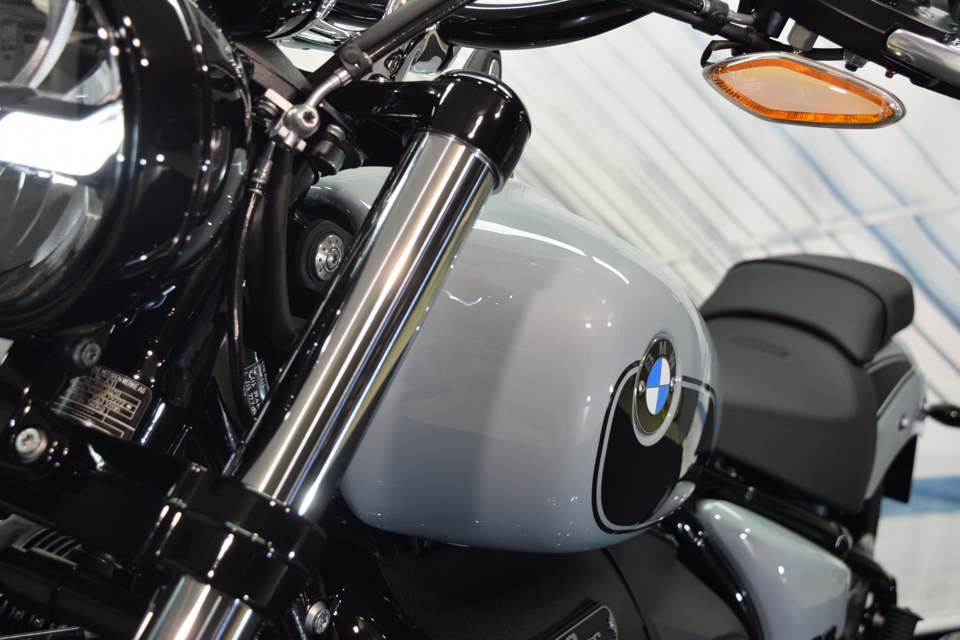 BMW R 18 Blacked Out-image-9
