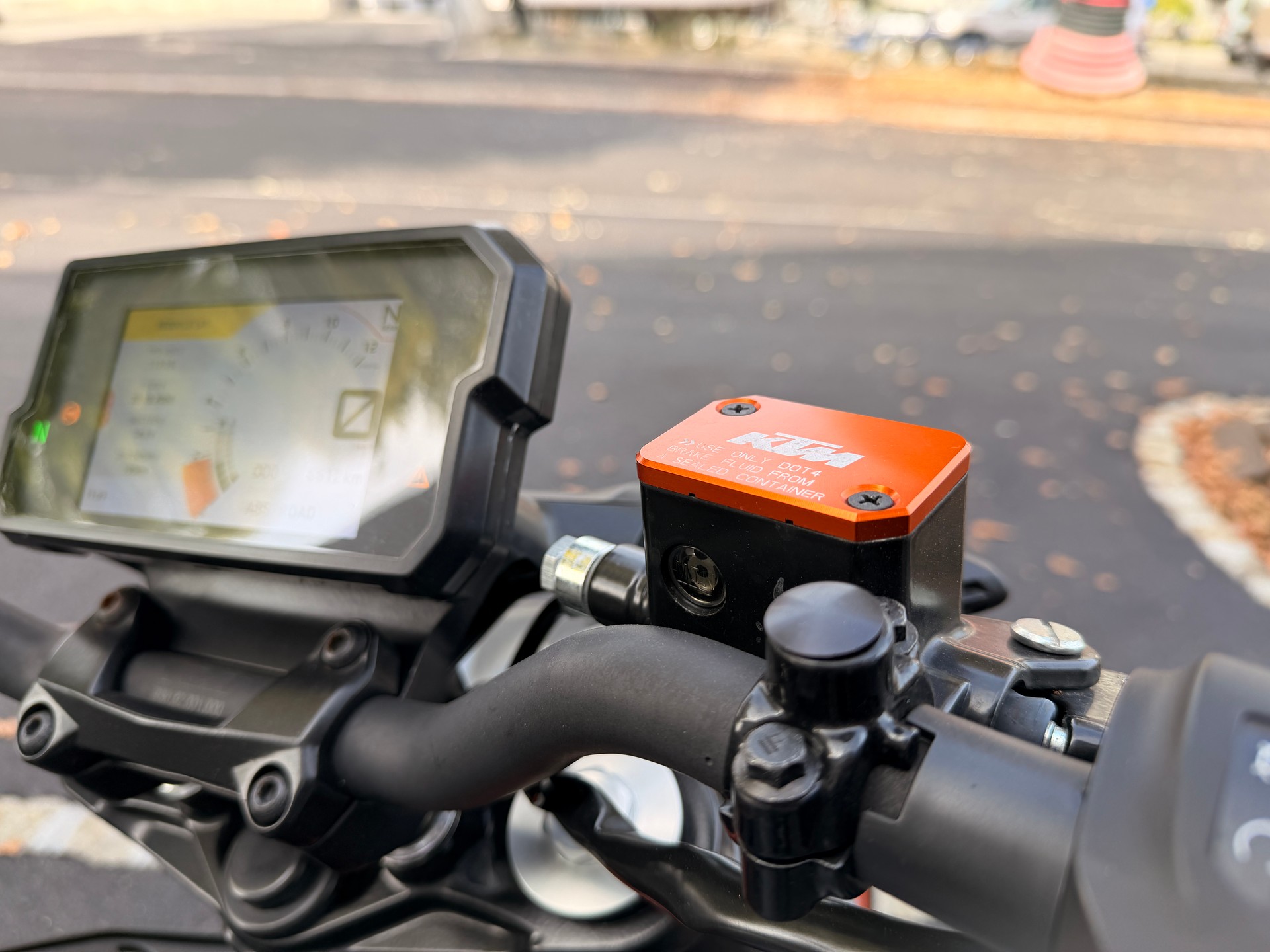 KTM 125 Duke-image-12
