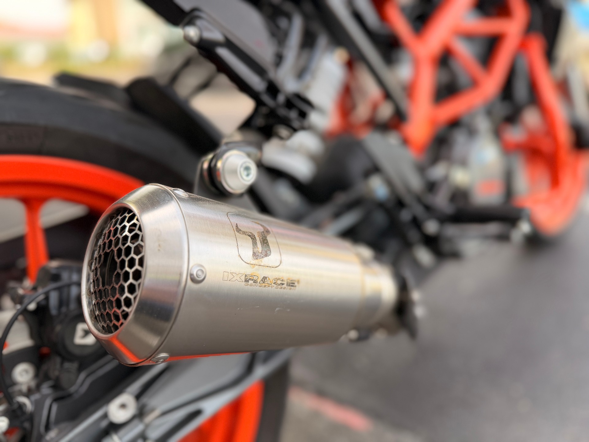 KTM 125 Duke-image-10