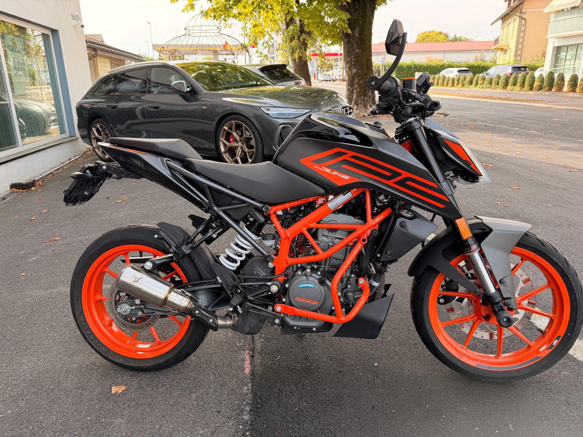 KTM 125 Duke-image-3