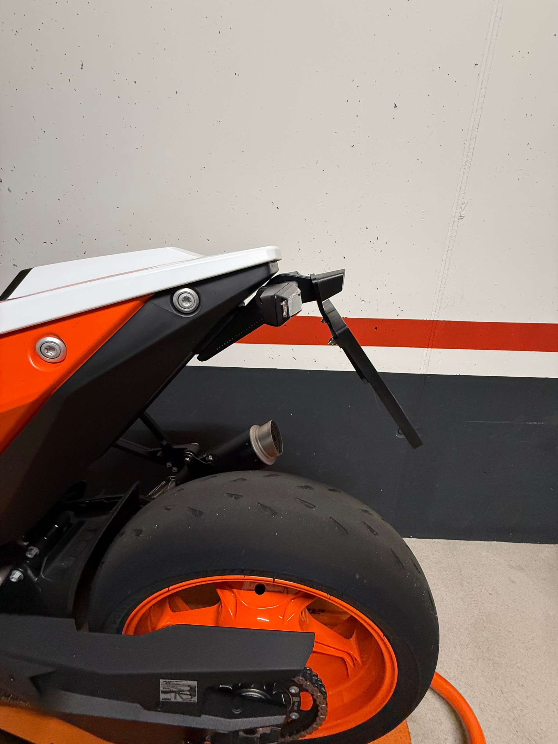 KTM 990 Duke R-image-3
