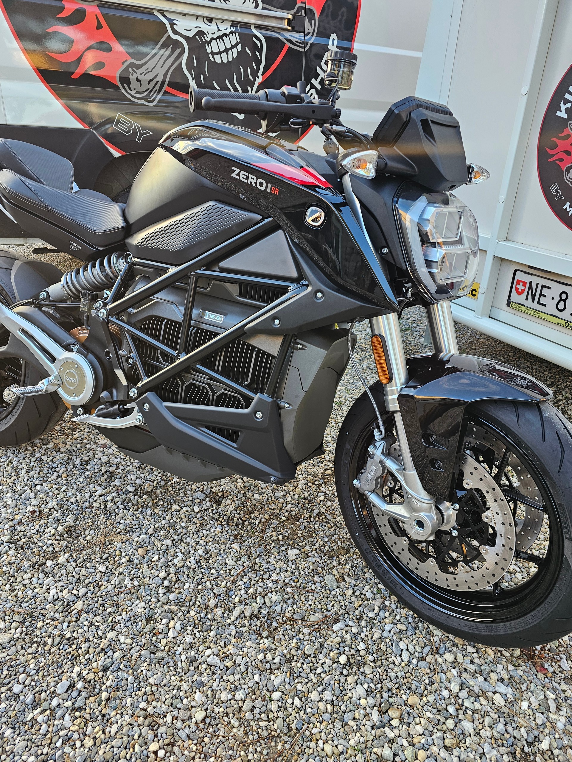 ZERO SR 2024 Occasion avec Rapid charger 6kW et garantie 5 ans-image-1