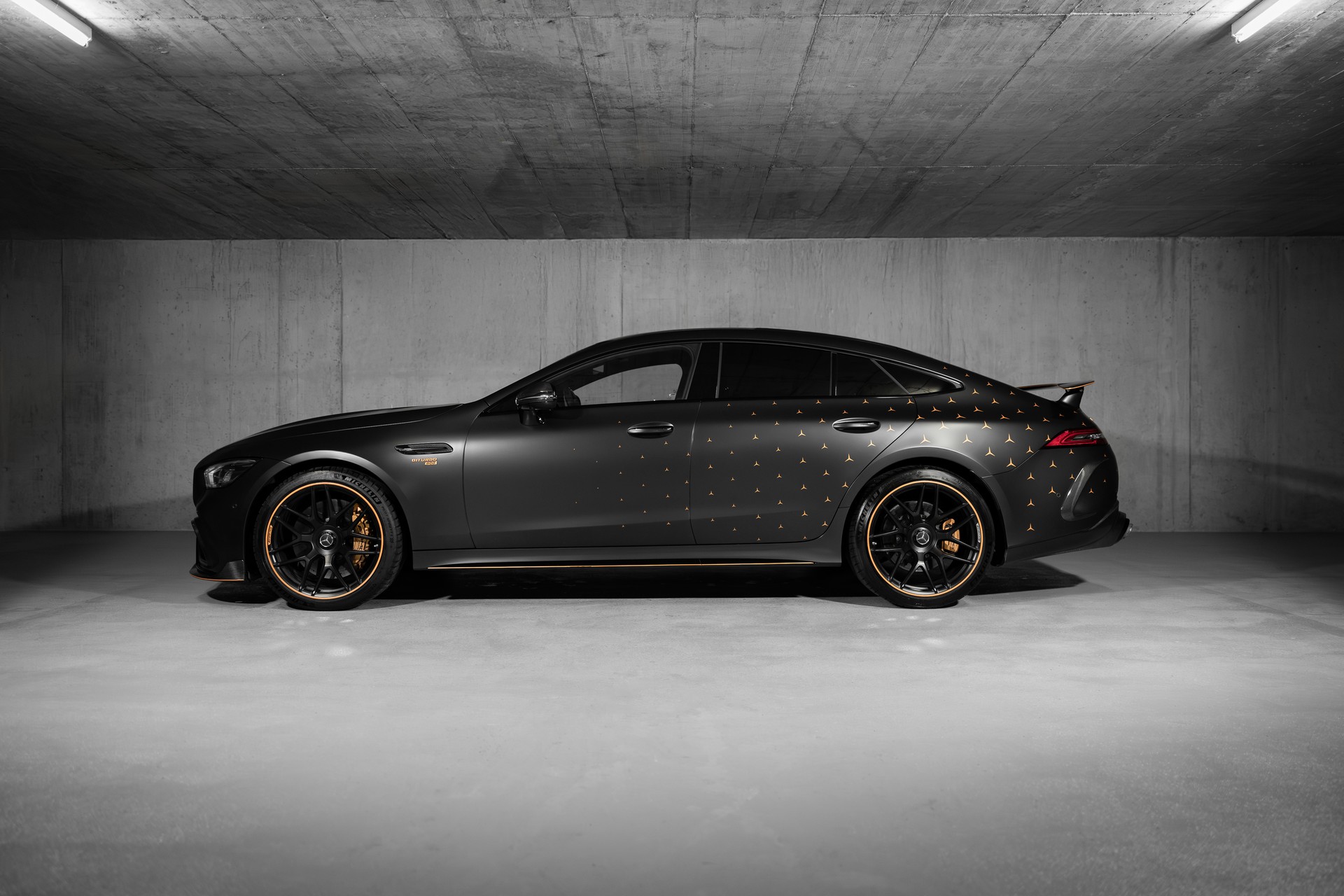 MERCEDES-BENZ AMG GT 4 63 S 4Matic+ Speedshift MCT BRABUS 800-showroom-element-1