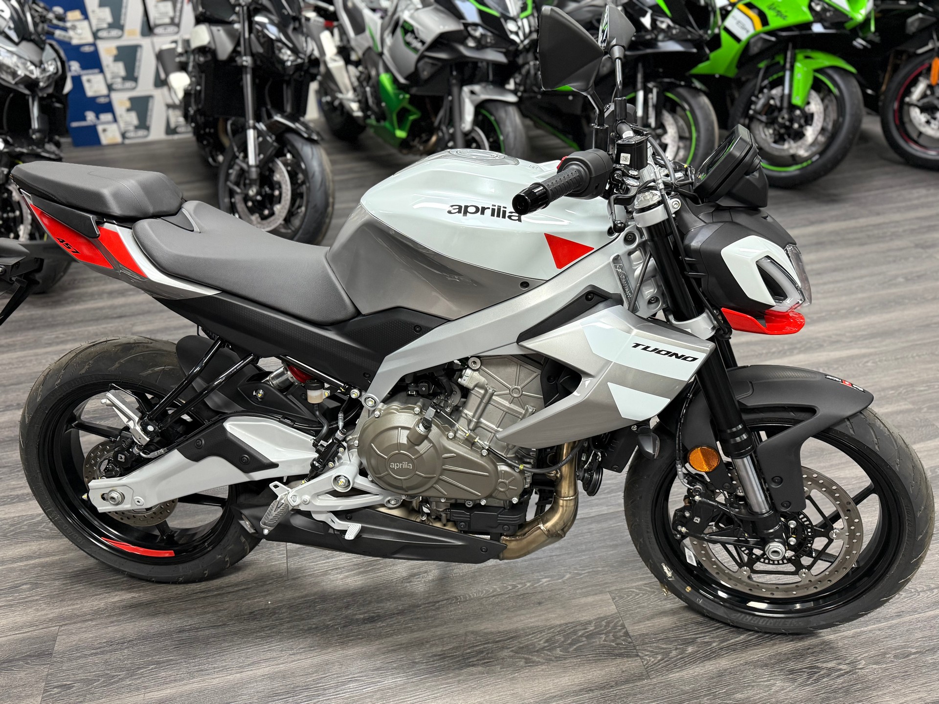 APRILIA Tuono 457 E5+ 2025 Puma Grey (35kW)-image-5