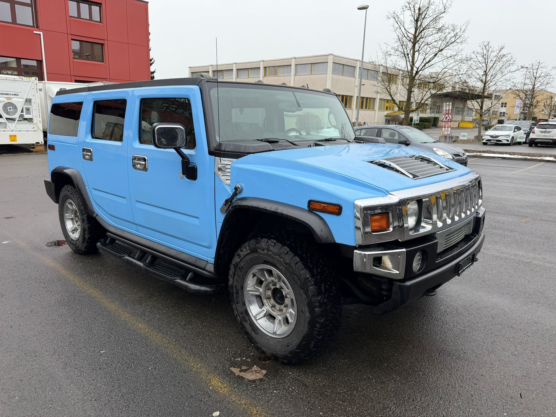HUMMER H2 6.0-showroom-element-3