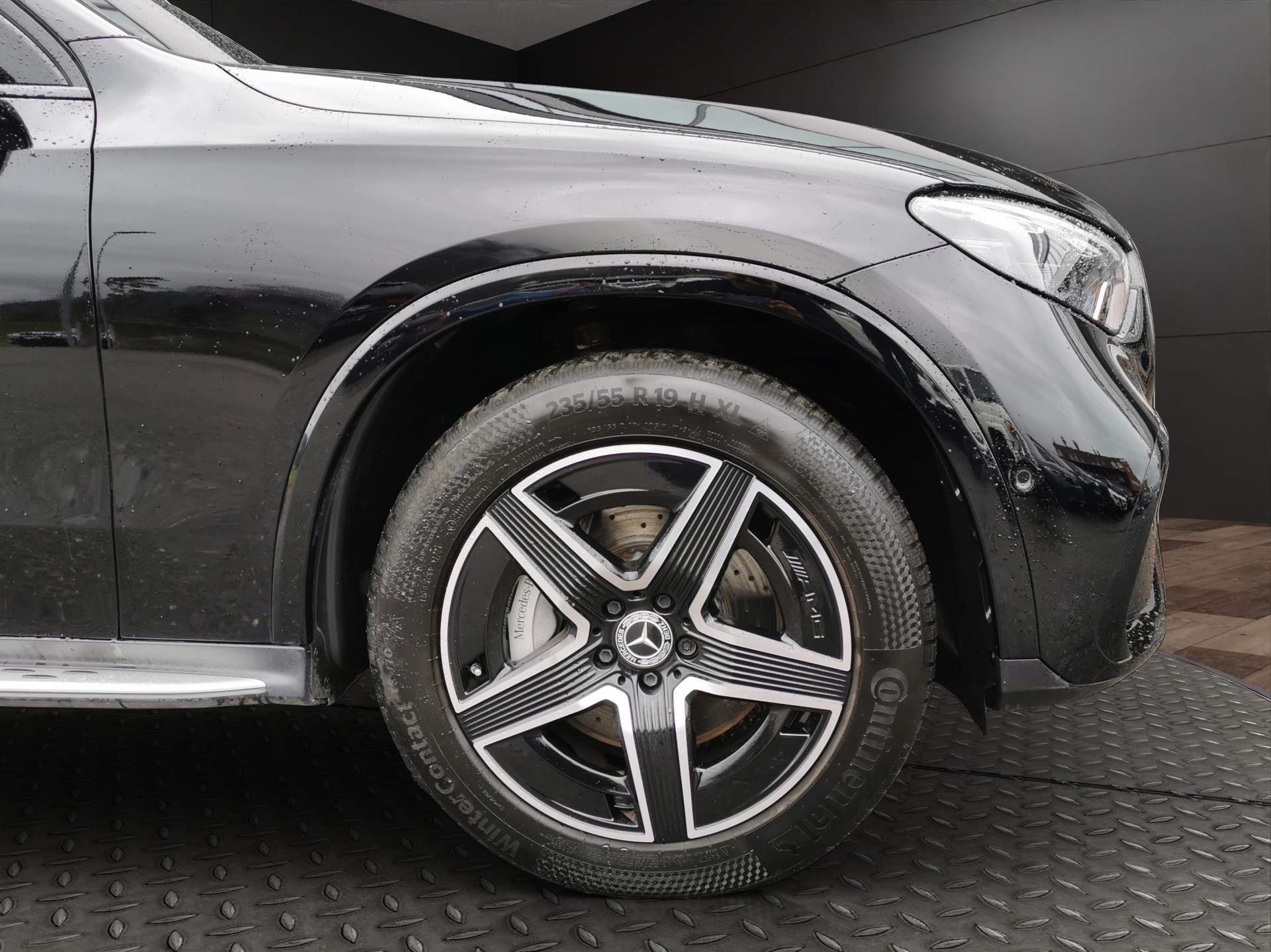 MERCEDES-BENZ GLC Coupé 300 d 4Matic AMG-Line-showroom-element-2