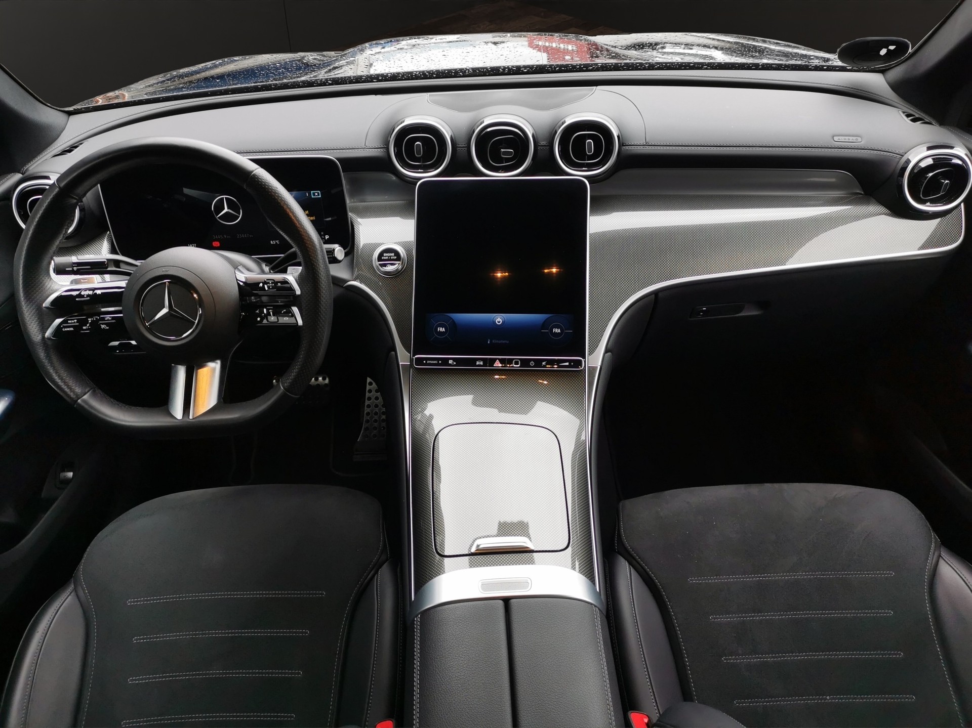 MERCEDES-BENZ GLC Coupé 300 d 4Matic AMG-Line-image-15