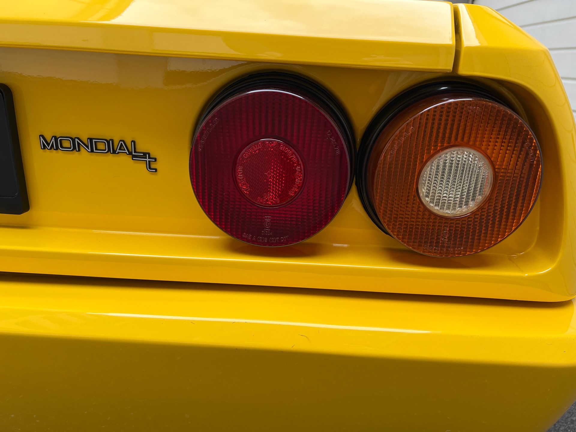 FERRARI Mondial 3.4 T-image-7