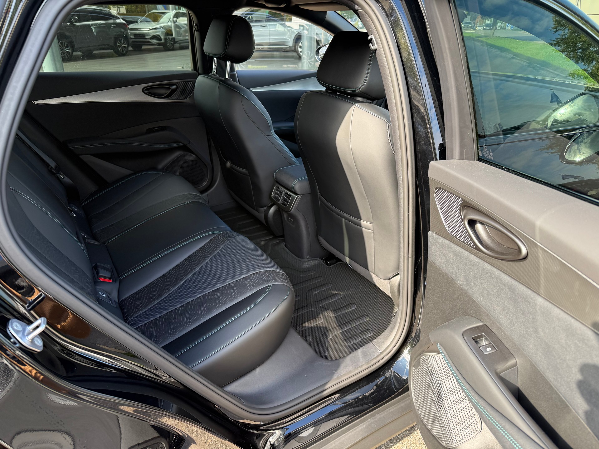 BYD SEAL 6 DM-i Comfort Lite-image-13