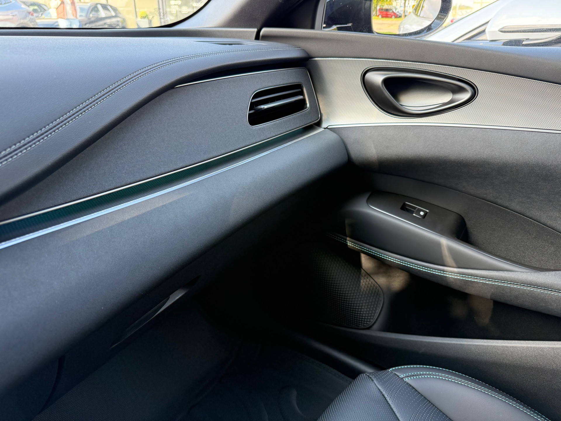BYD SEAL 6 DM-i Comfort Lite-image-25