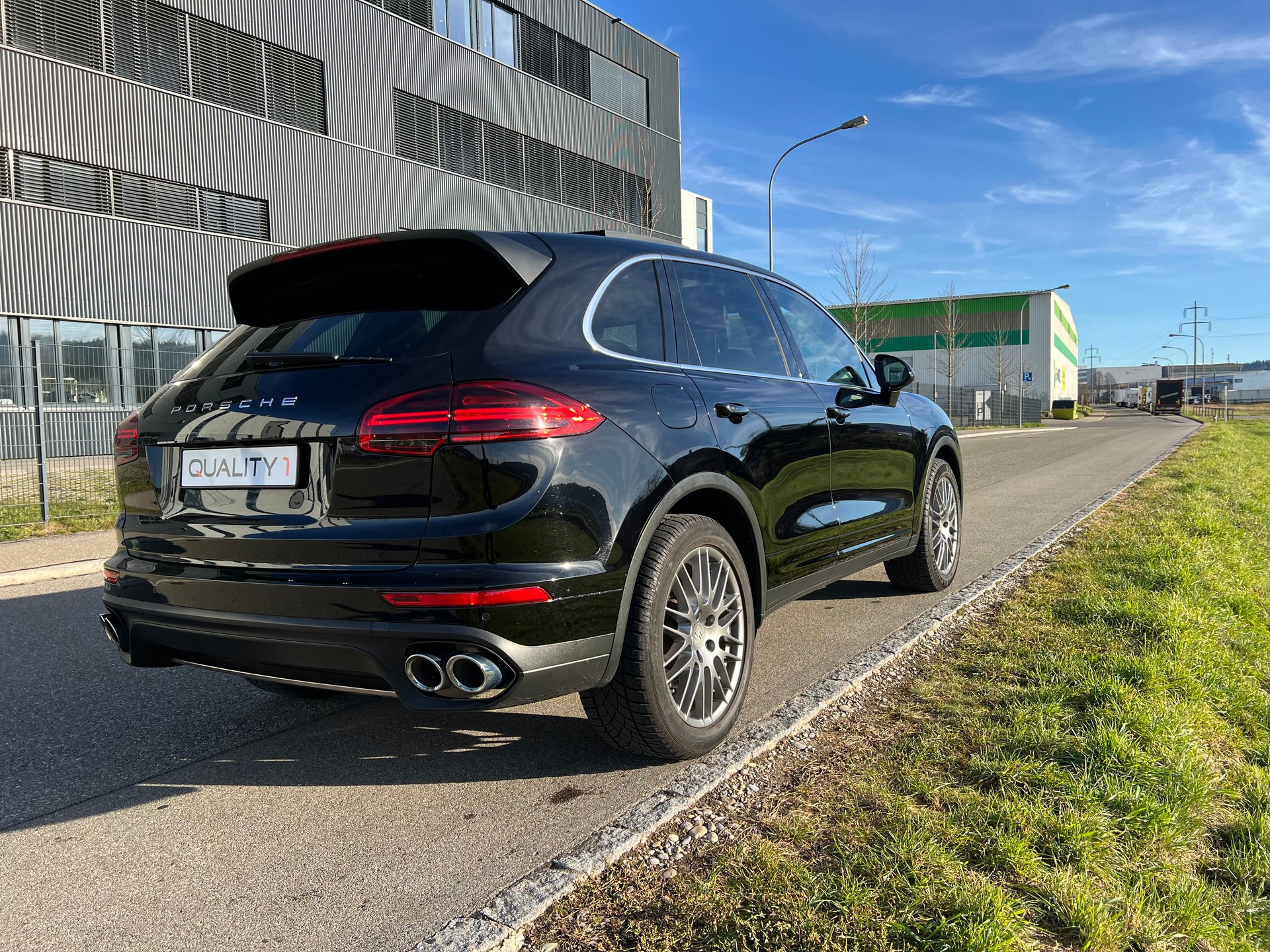 PORSCHE Cayenne Diesel 3.0 V6 TDI * Luftfederung *-image-13