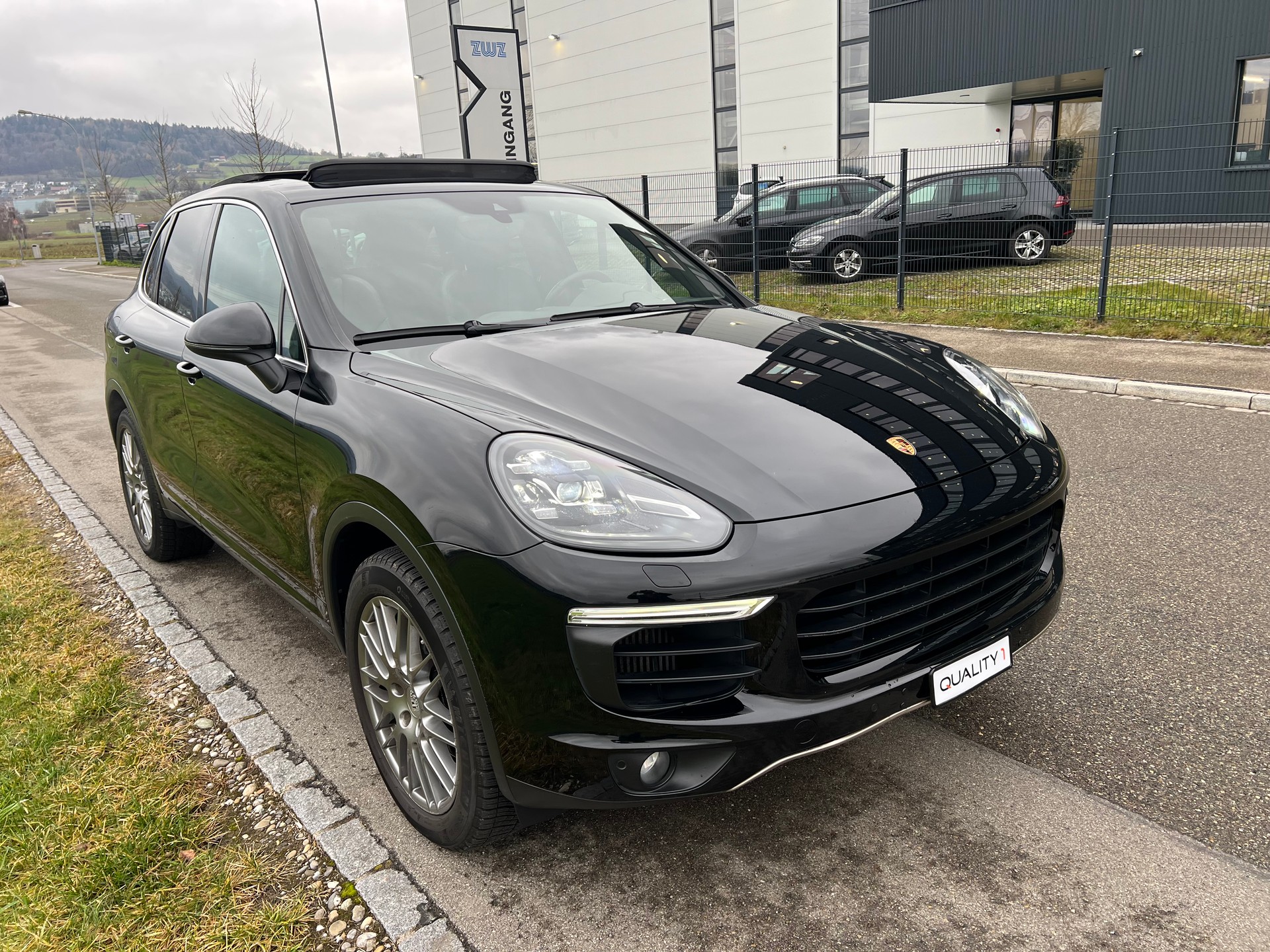 PORSCHE Cayenne Diesel 3.0 V6 TDI * Luftfederung *-showroom-element-2