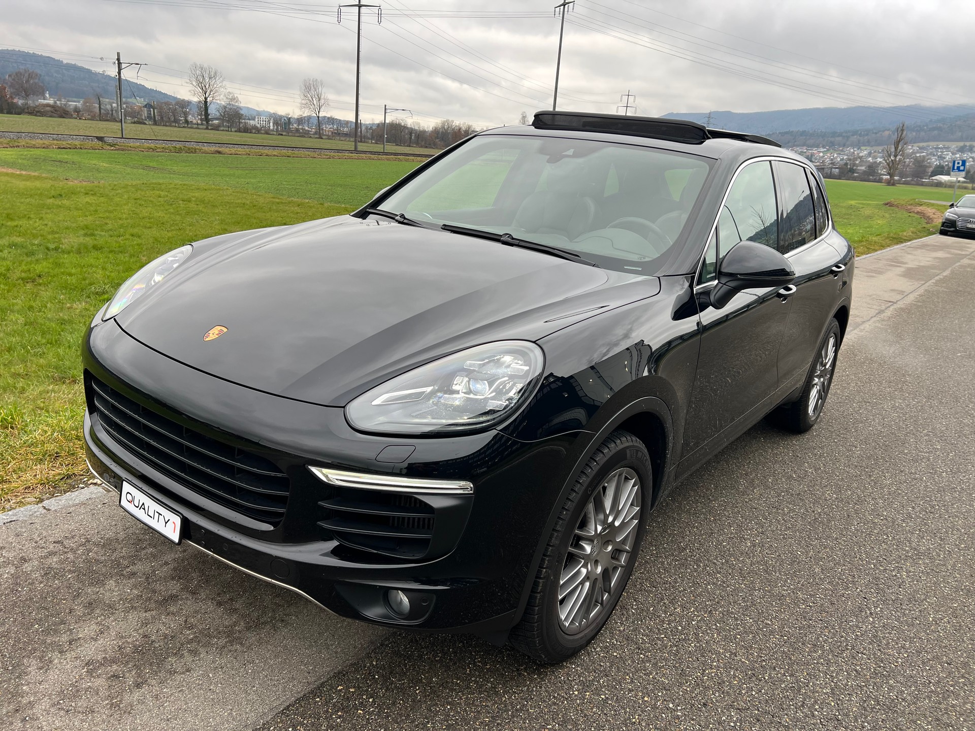 PORSCHE Cayenne Diesel 3.0 V6 TDI * Luftfederung *-showroom-element-3