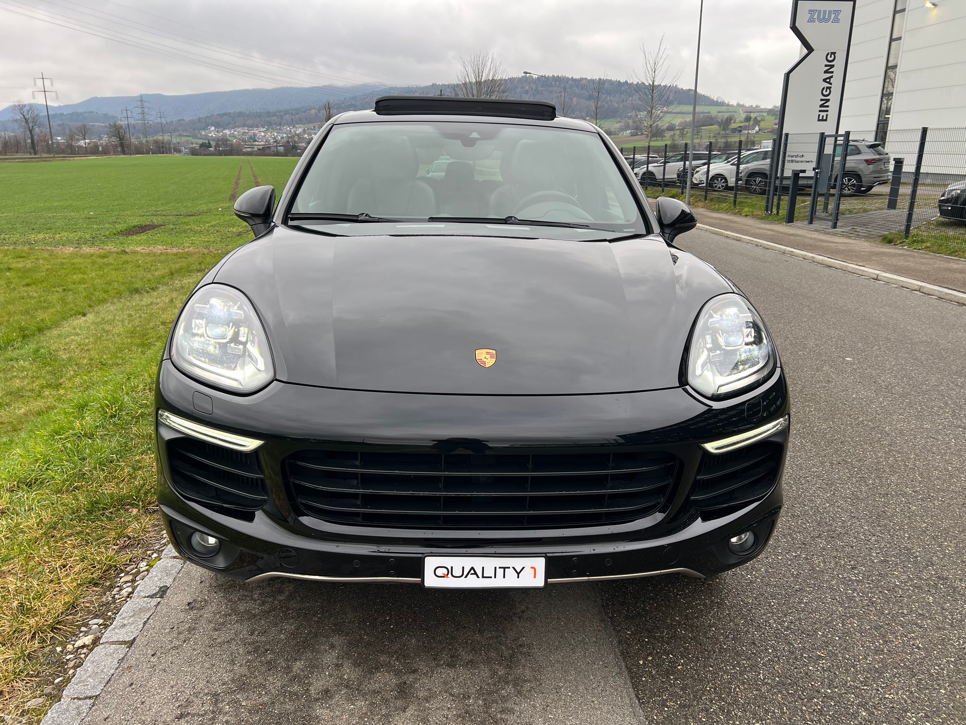 PORSCHE Cayenne Diesel 3.0 V6 TDI * Luftfederung *-image-4