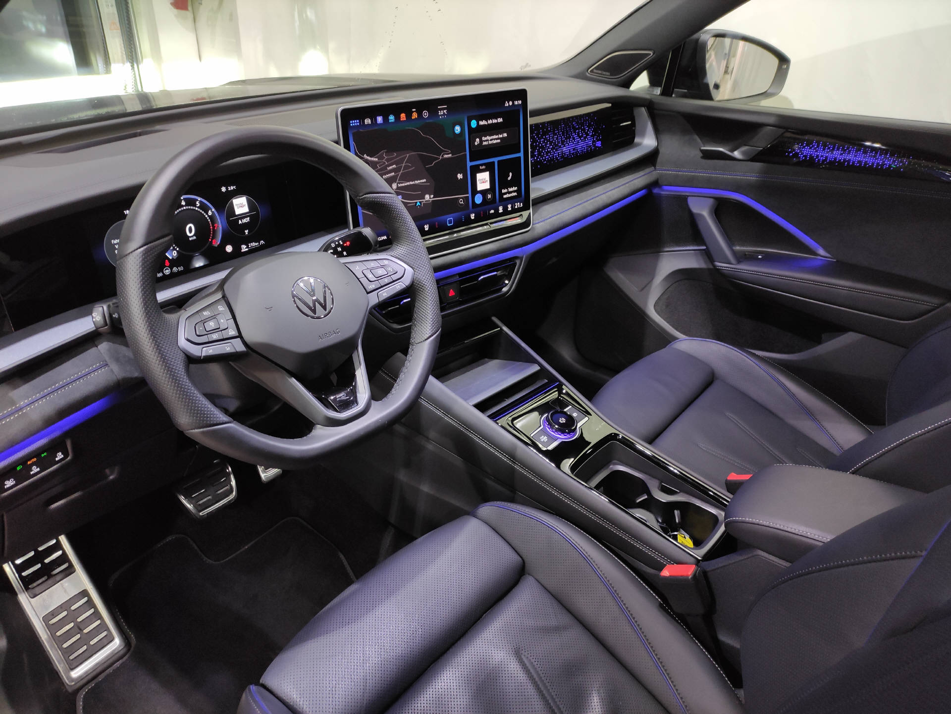 VW Tayron 2.0 TSI R-Line Black-Style DSG 4motion-showroom-element-2