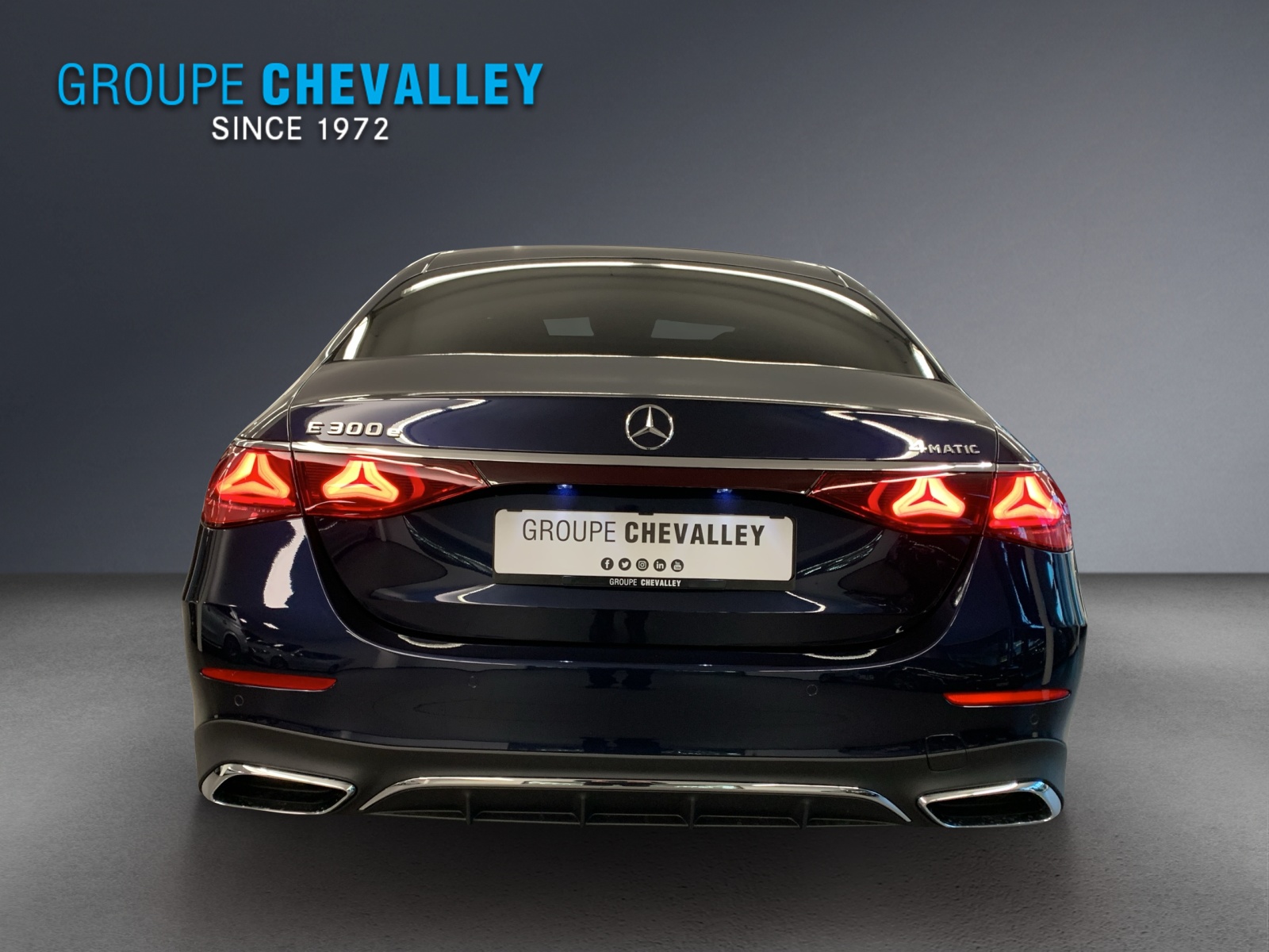 MERCEDES-BENZ E 300 e Berline 4MATIC EQ Hybrid-showroom-element-3