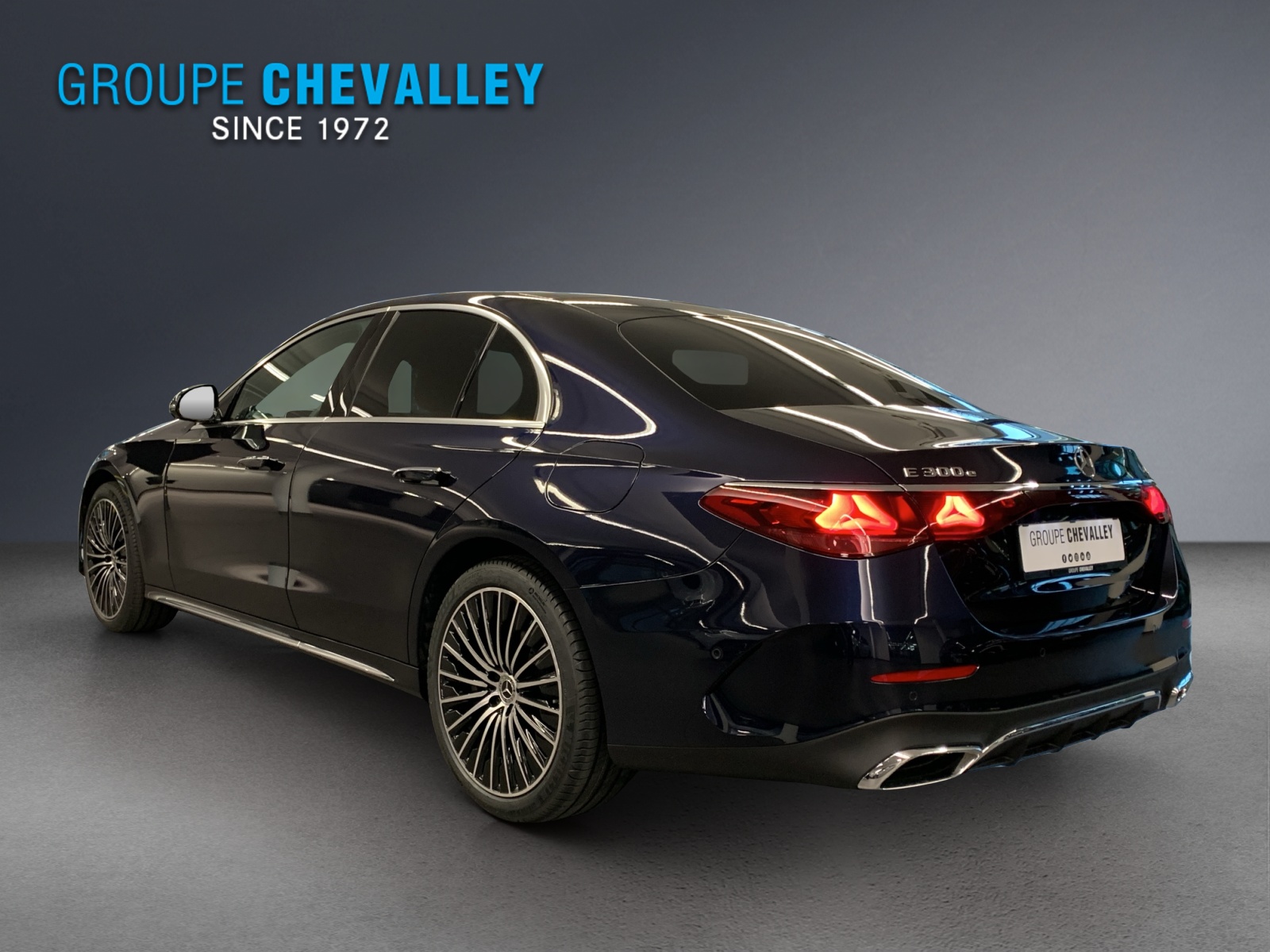 MERCEDES-BENZ E 300 e Berline 4MATIC EQ Hybrid-showroom-element-2