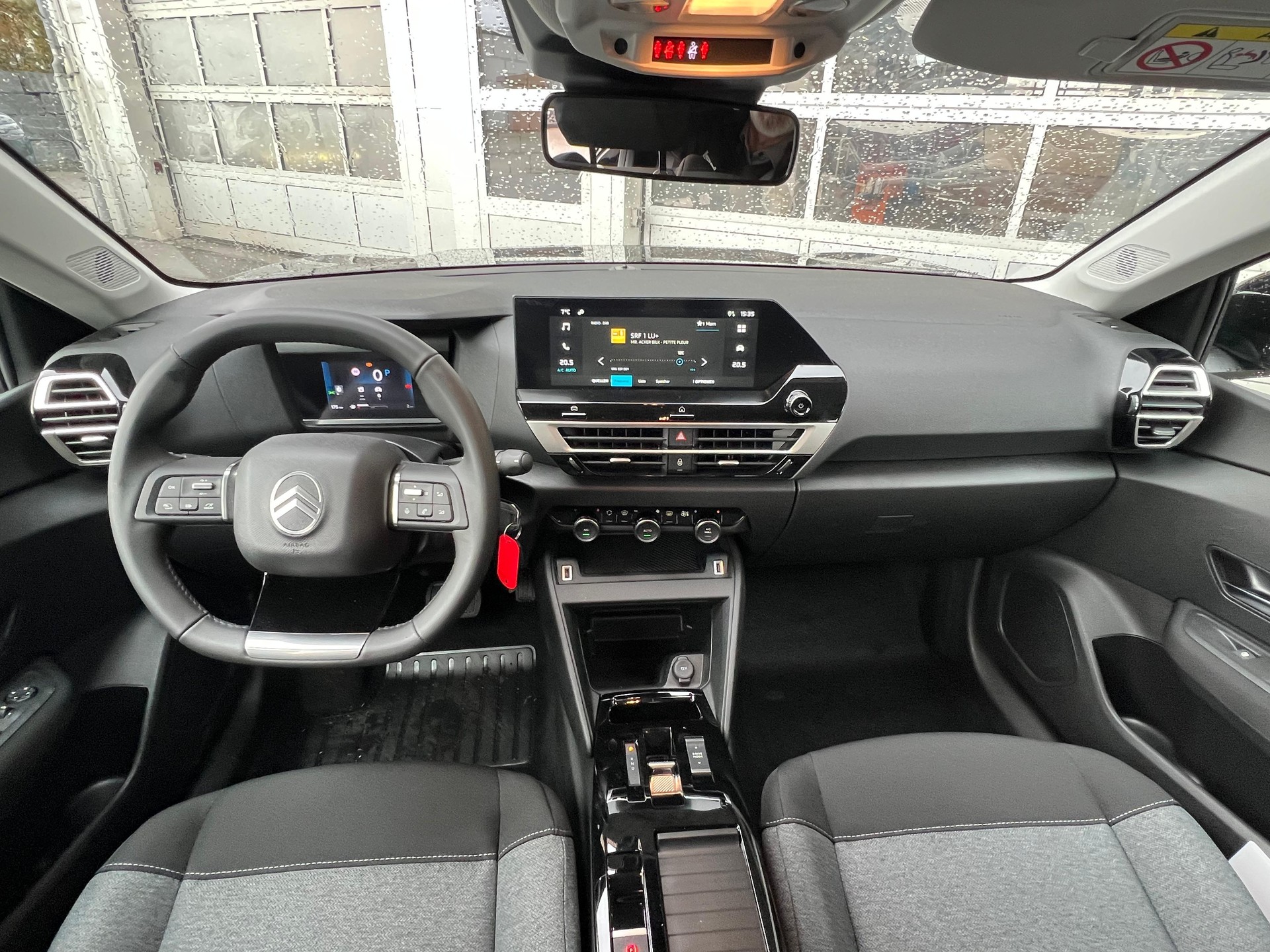 CITROEN C4 1.2 Hybrid You-image-13