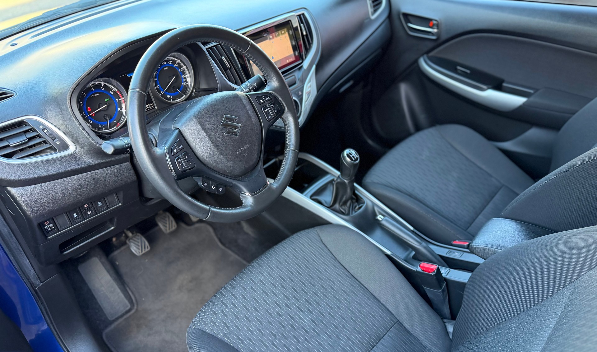 SUZUKI Baleno 1.2i Compact Top Hybrid-image-11