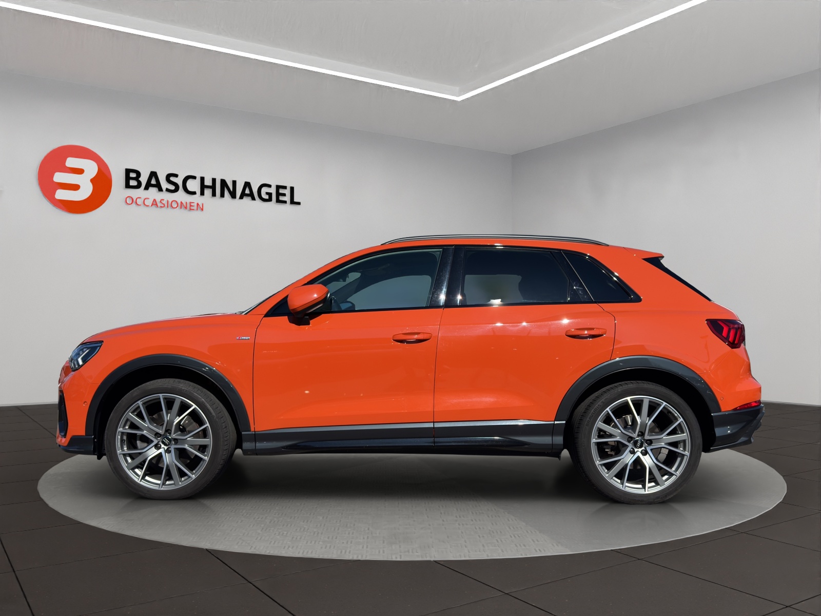 AUDI Q3 45 TFSI S line quattro S-tronic-showroom-element-1