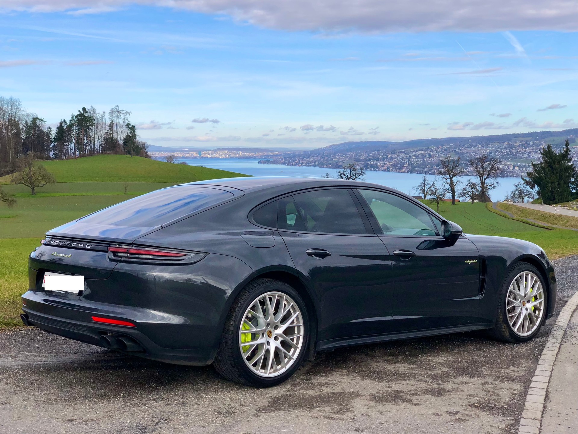 PORSCHE Panamera 4 E-Hybrid PDK-image-18