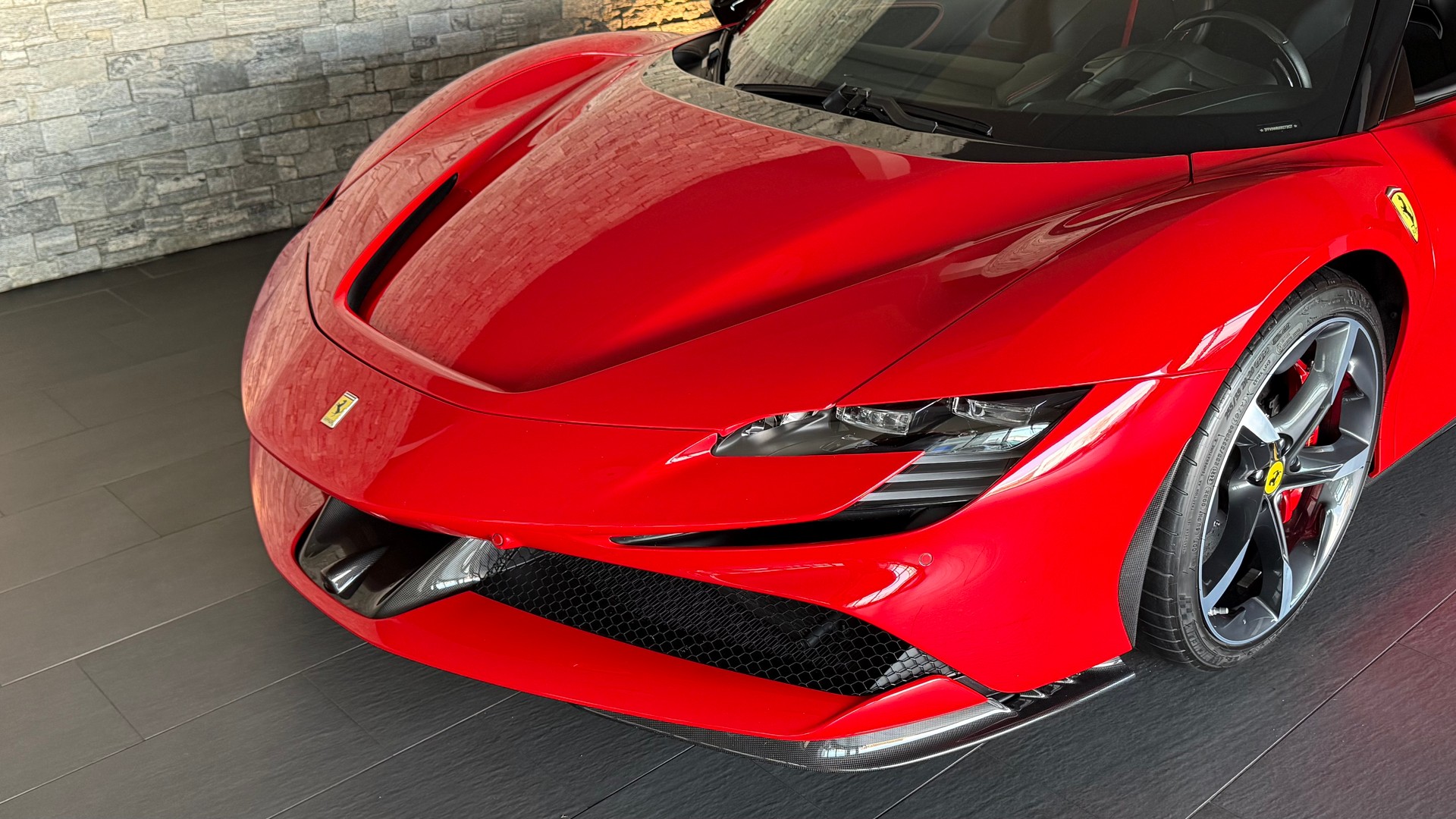 FERRARI SF90 Stradale-image-13