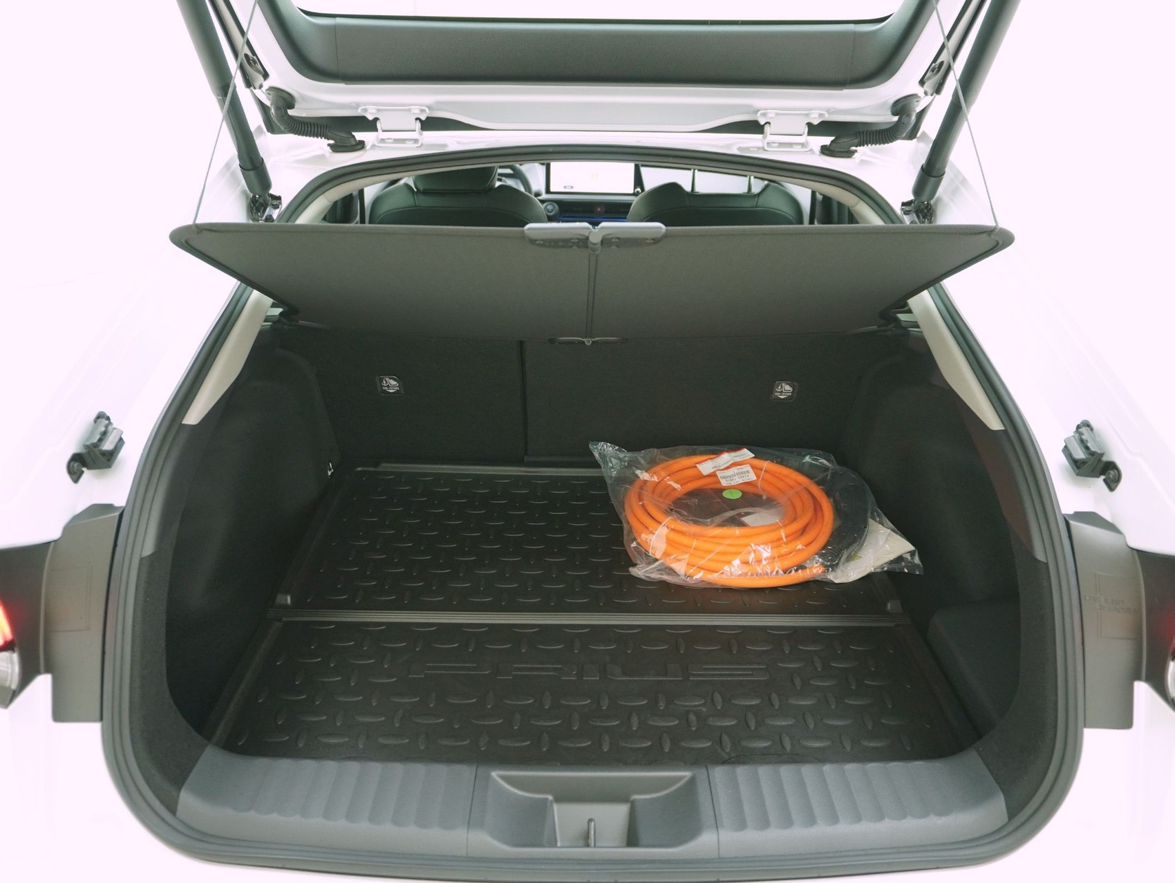 TOYOTA Prius 2.0 Plug-In-Hybrid Premium-image-12