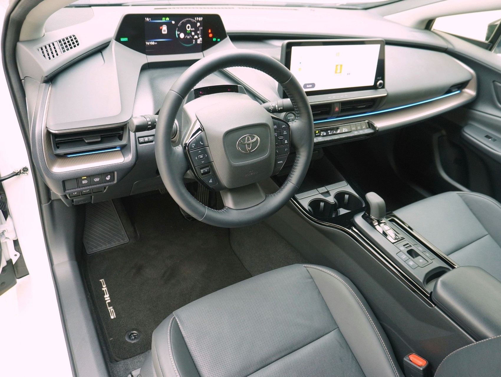 TOYOTA Prius 2.0 Plug-In-Hybrid Premium-image-9