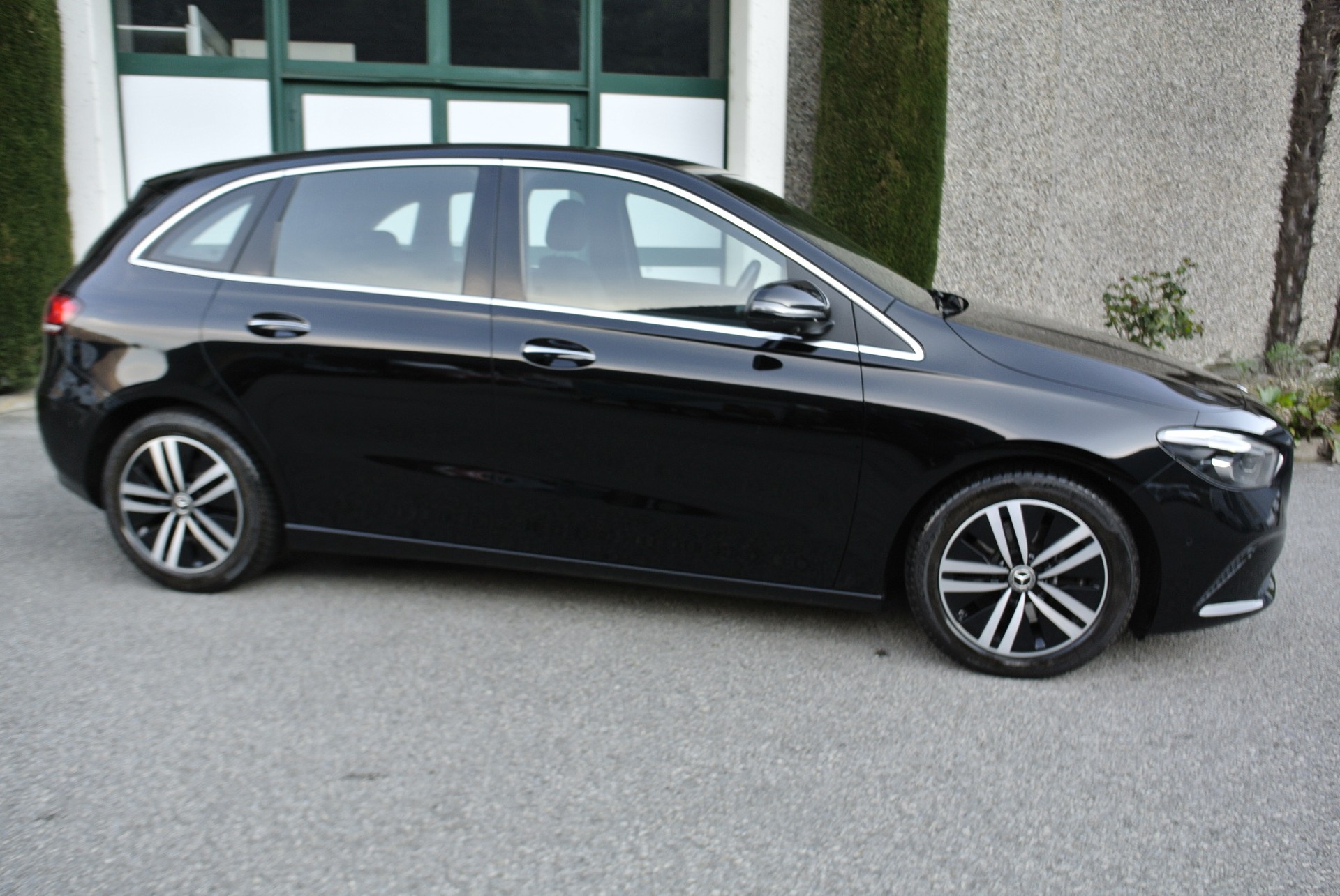 MERCEDES-BENZ B 220 d 4Matic Style 8G-DCT-image-15