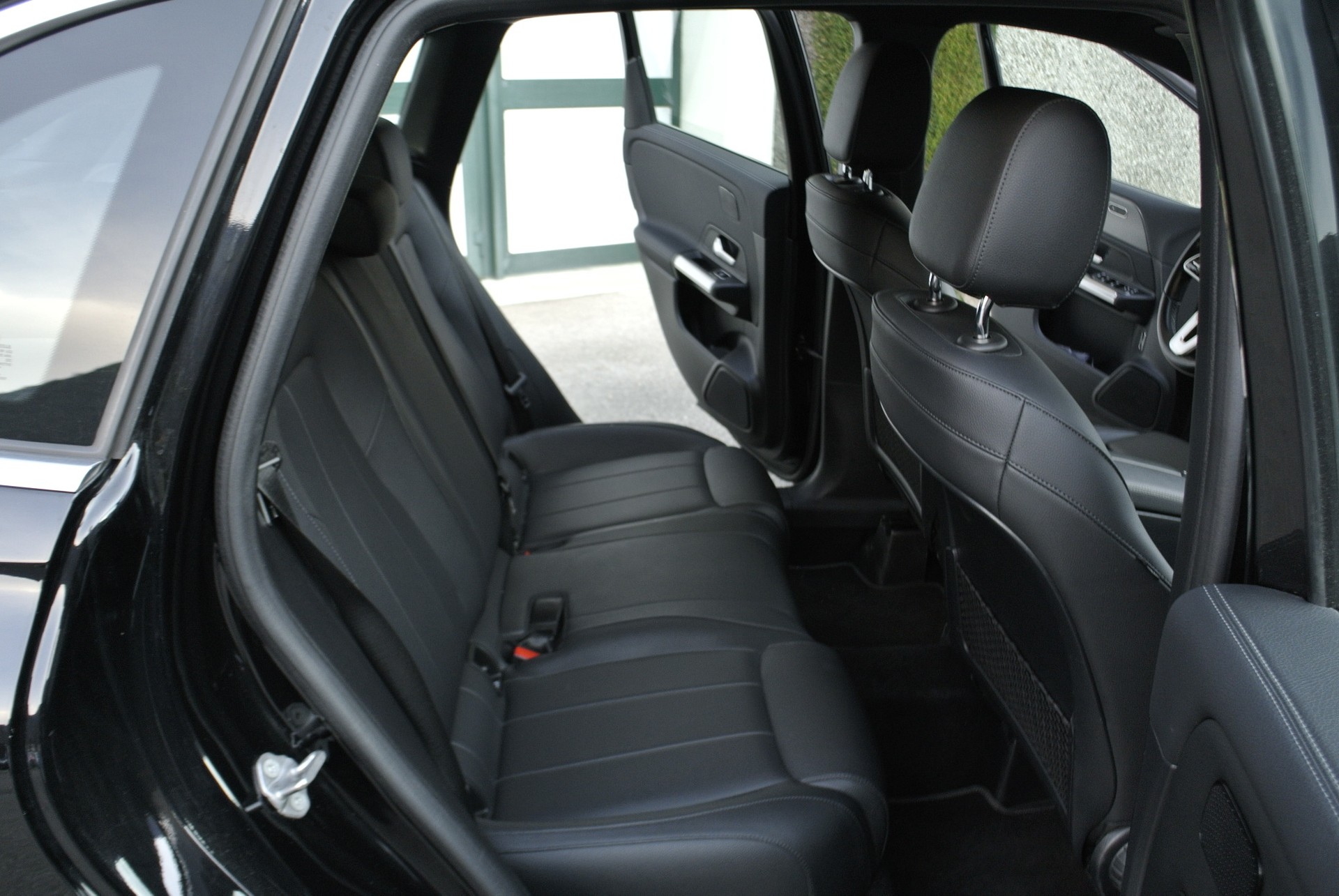 MERCEDES-BENZ B 220 d 4Matic Style 8G-DCT-image-30