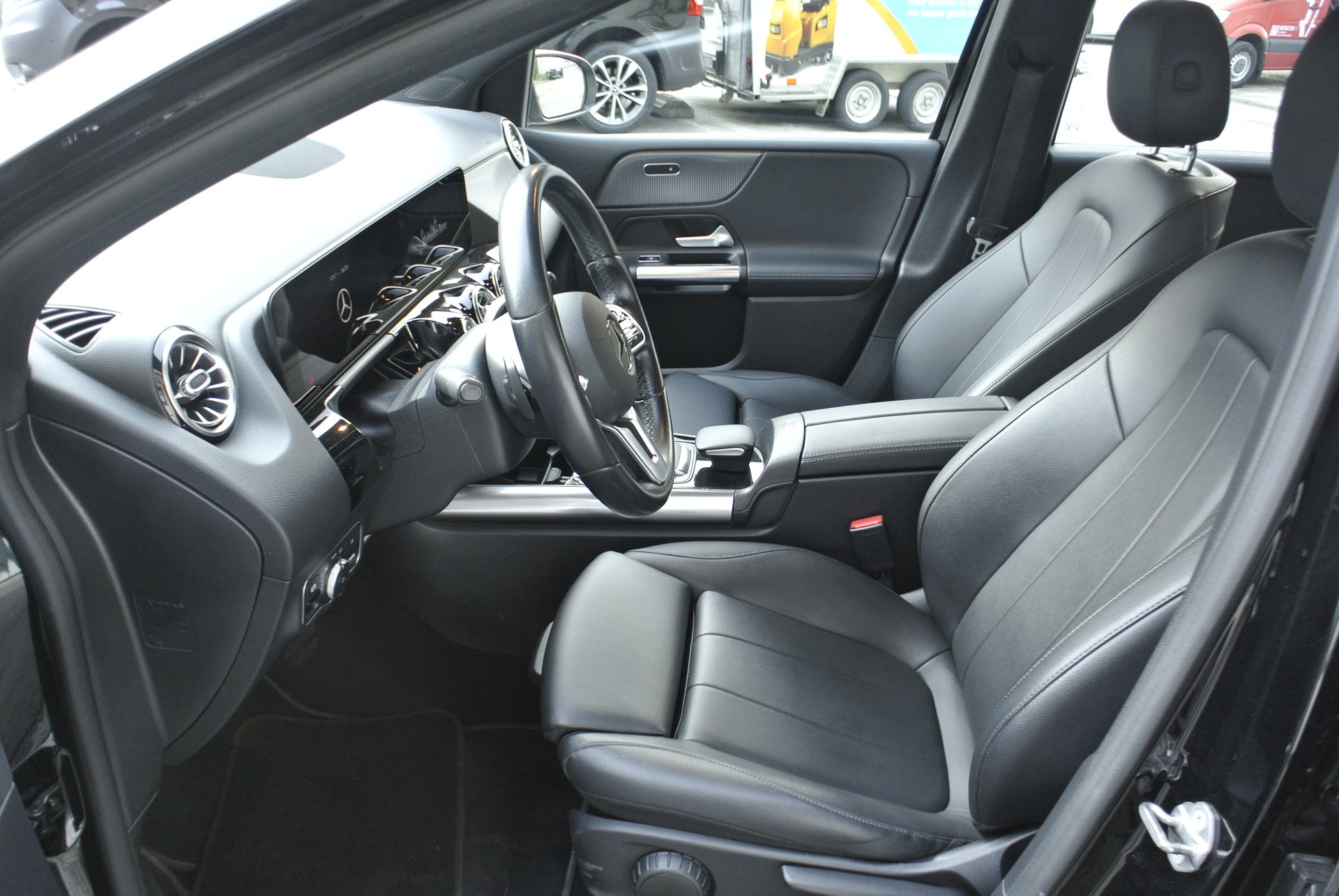 MERCEDES-BENZ B 220 d 4Matic Style 8G-DCT-image-27