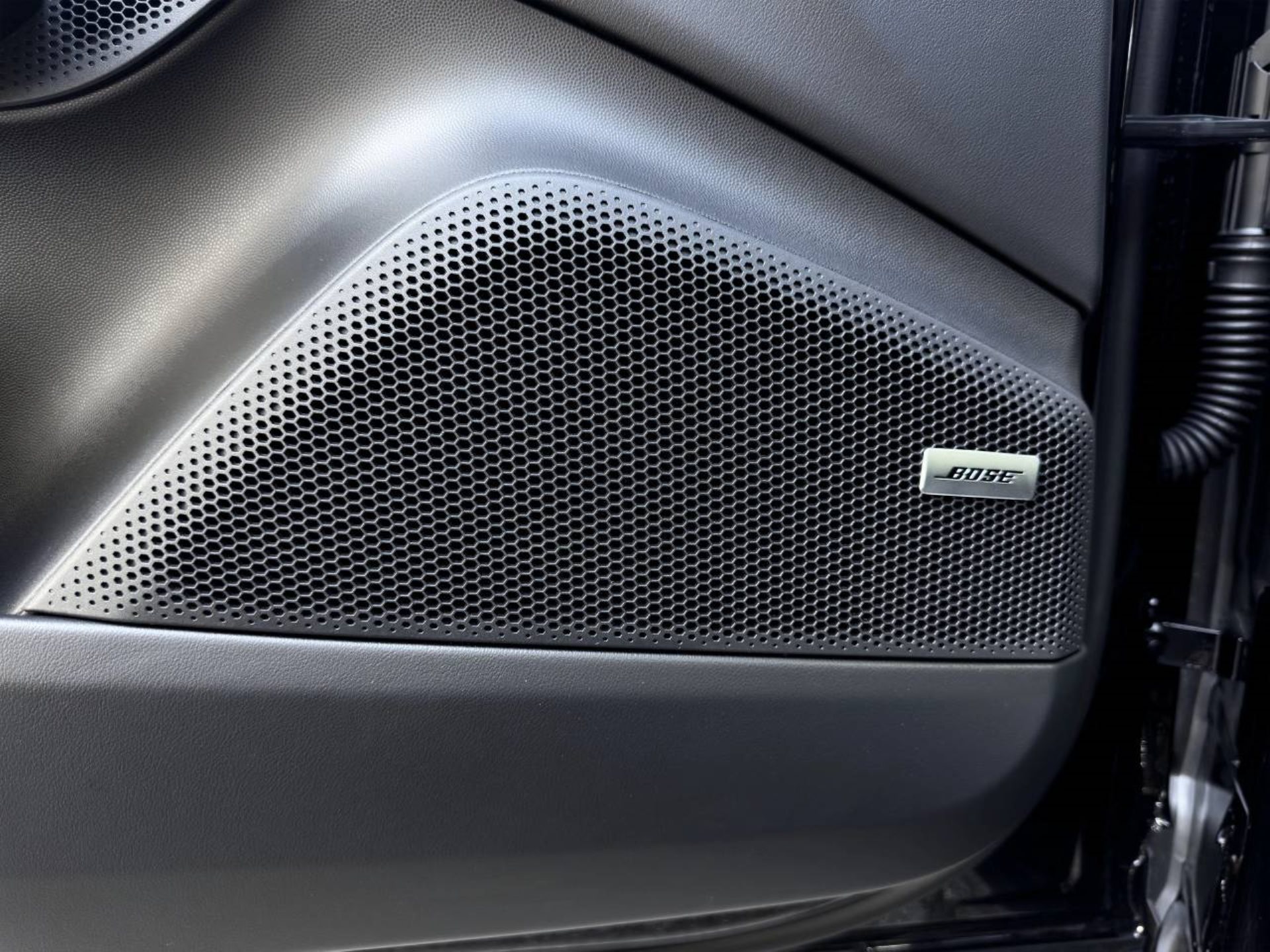 PORSCHE Macan 4-image-23
