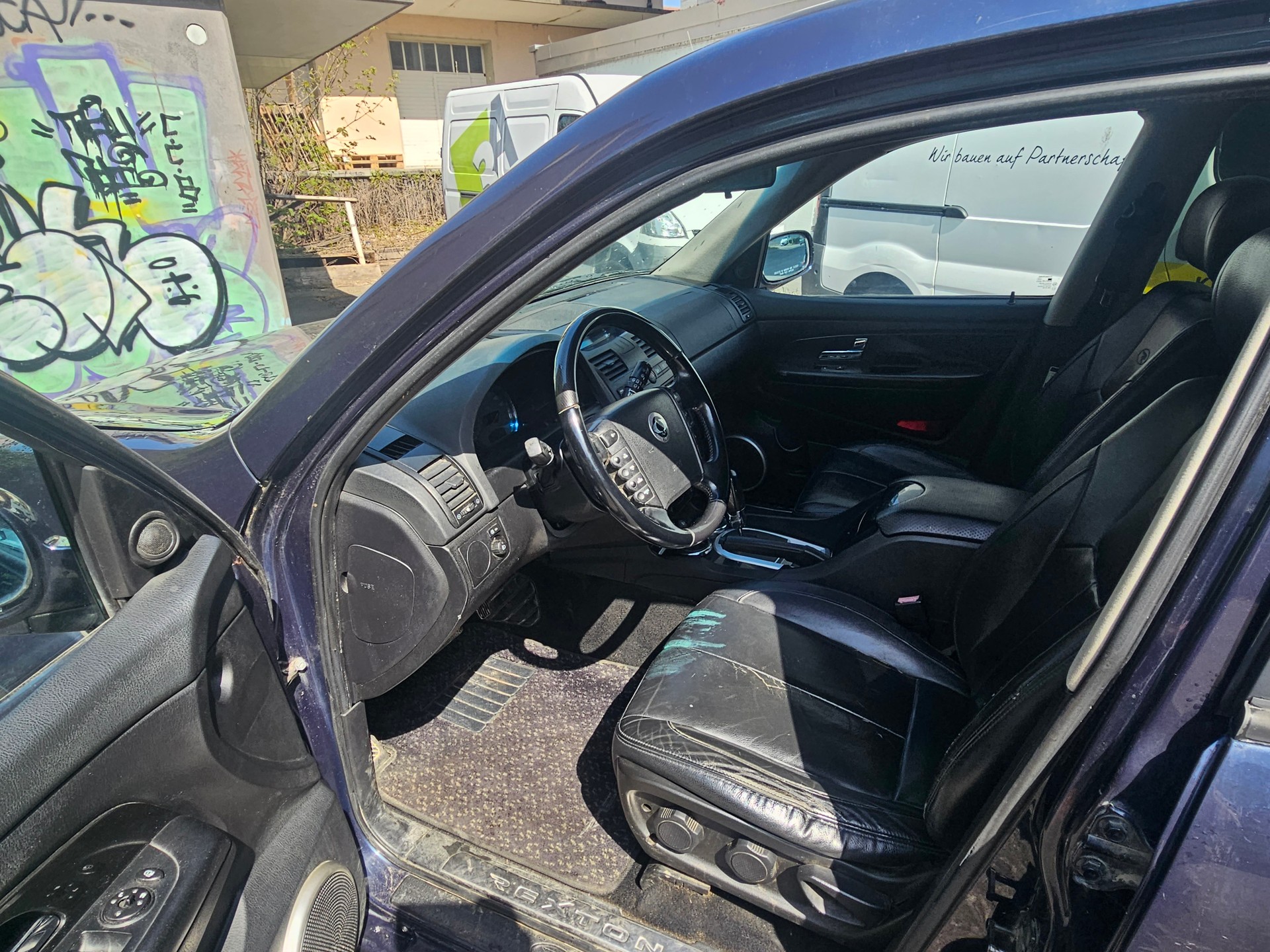 KGM-SsangYong Rexton RX 270 XVT Genesis Automatic-image-9