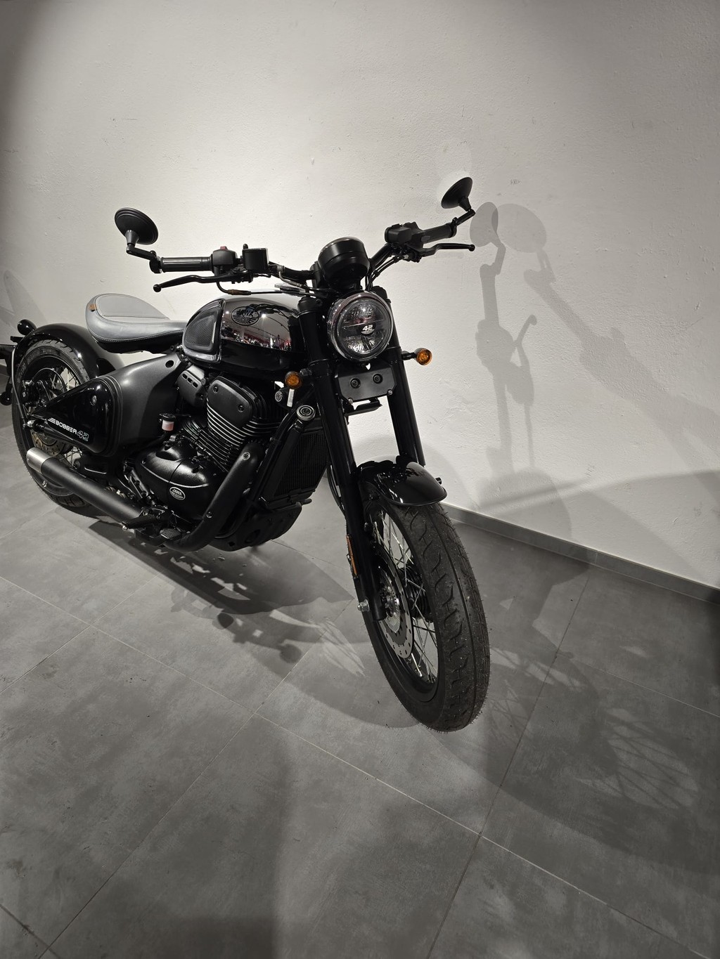 JAWA 42 Bobber-image-6
