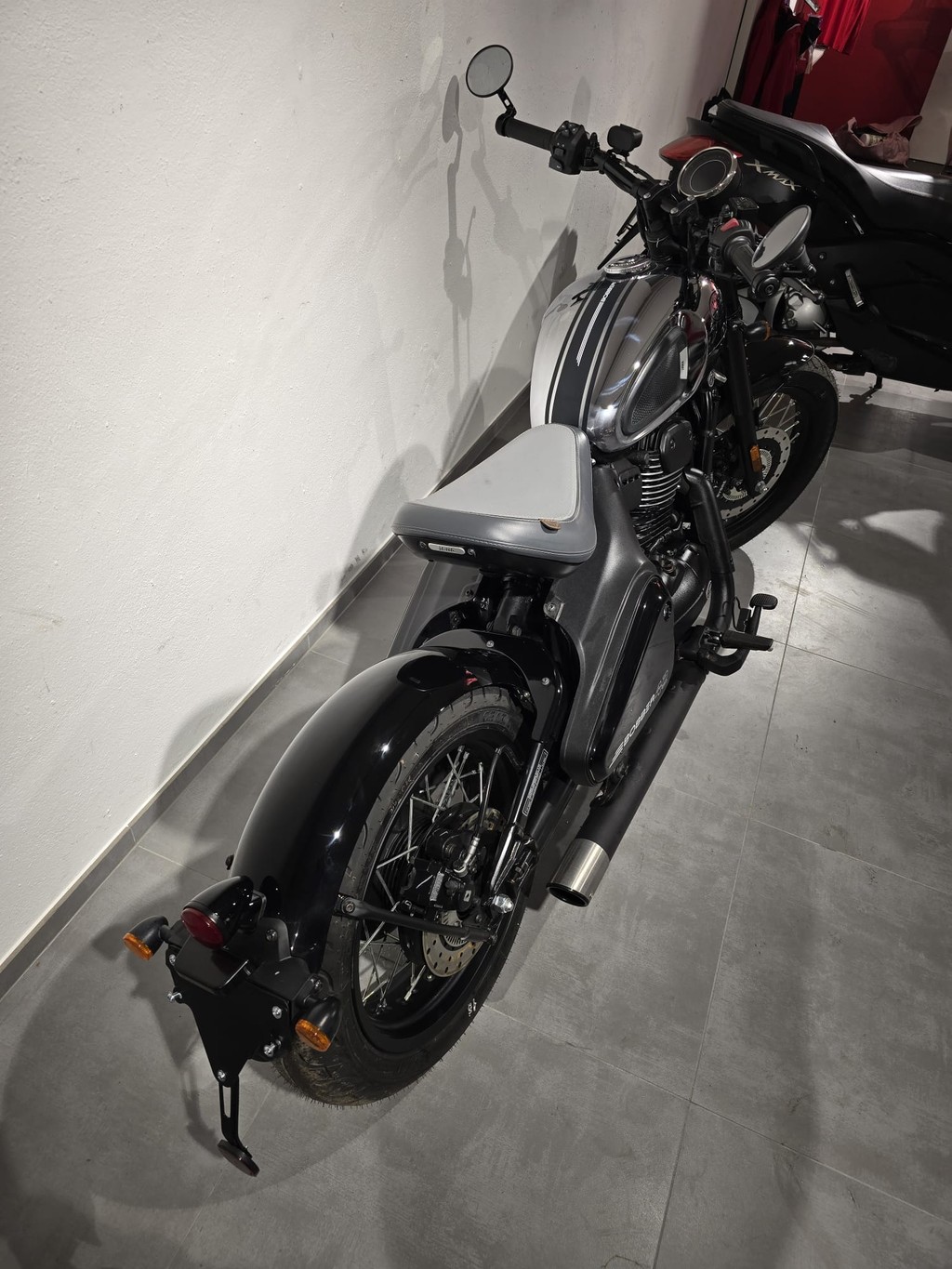 JAWA 42 Bobber-image-7