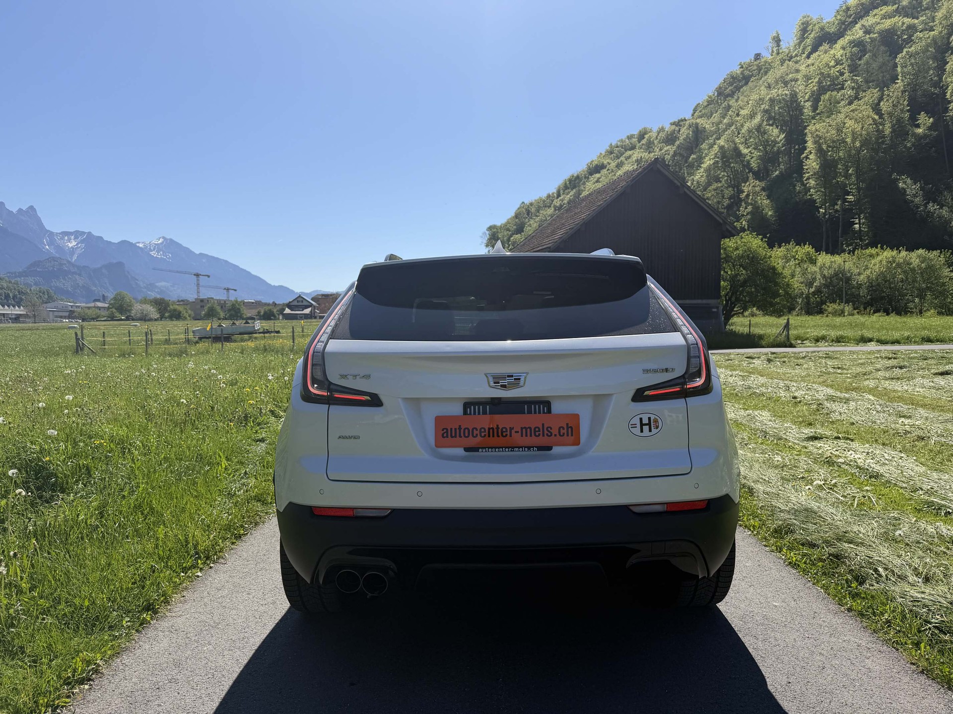 CADILLAC XT4 2.0 TD Executive Nappa AWD-image-6
