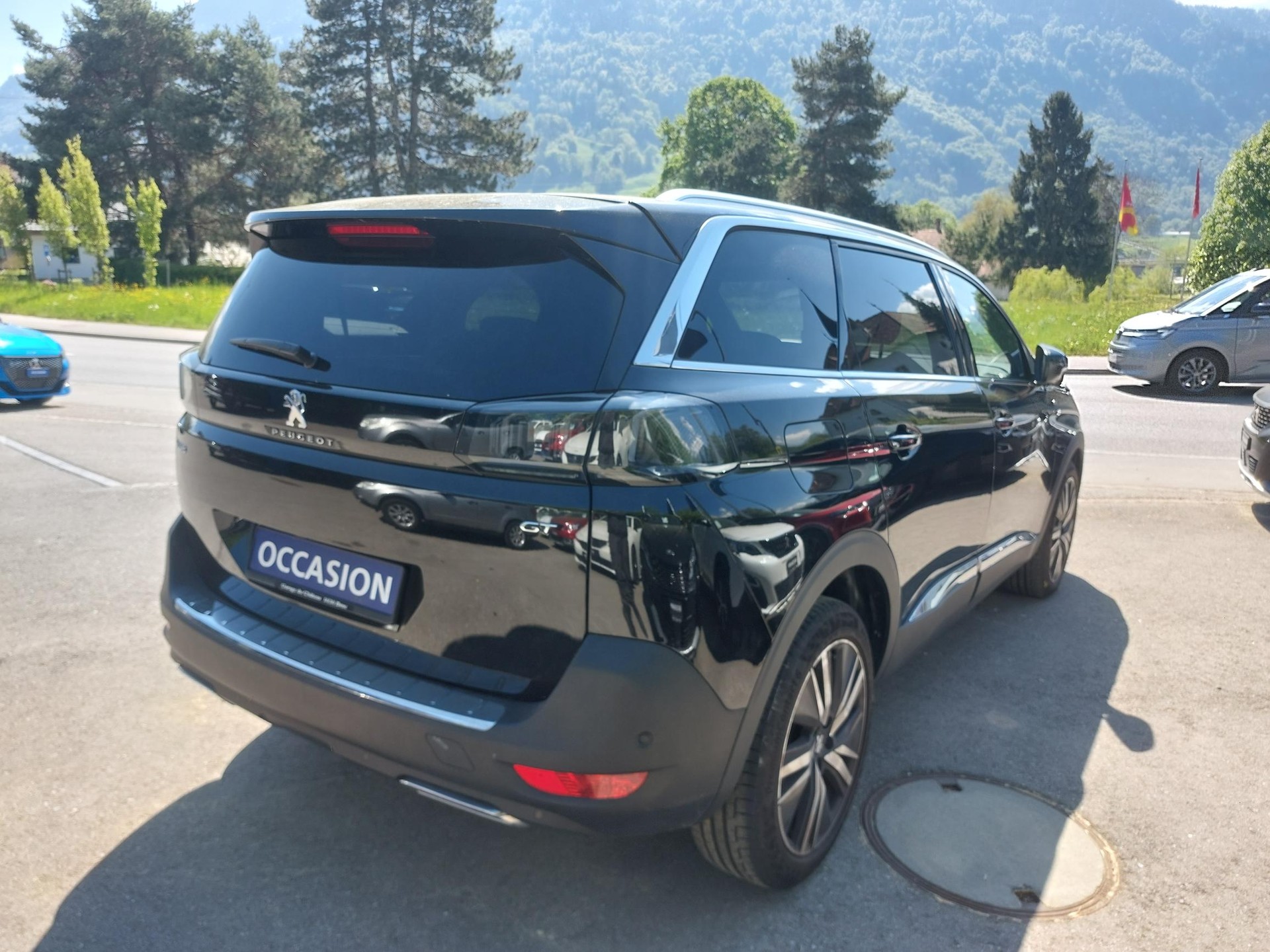 PEUGEOT 5008 1.2 Pure Tech GT EAT8-image-4