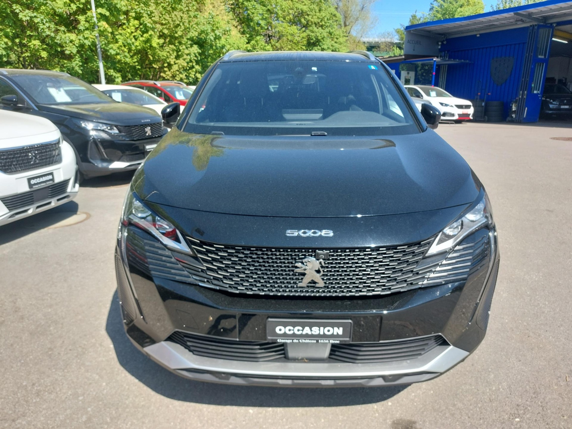 PEUGEOT 5008 1.2 Pure Tech GT EAT8-image-6
